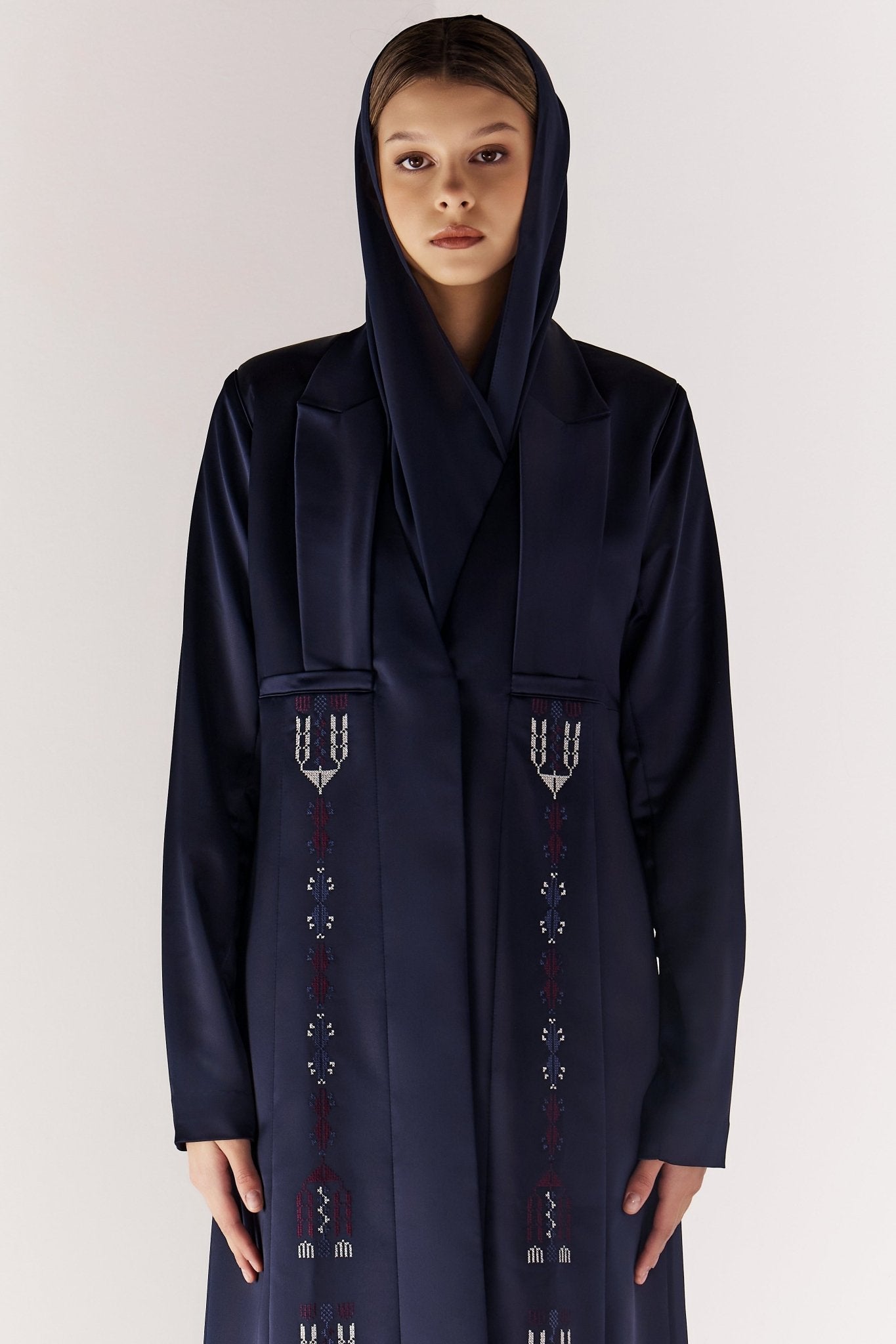 LORI - NY ABAYA - MEDD - MIRA Y MANO