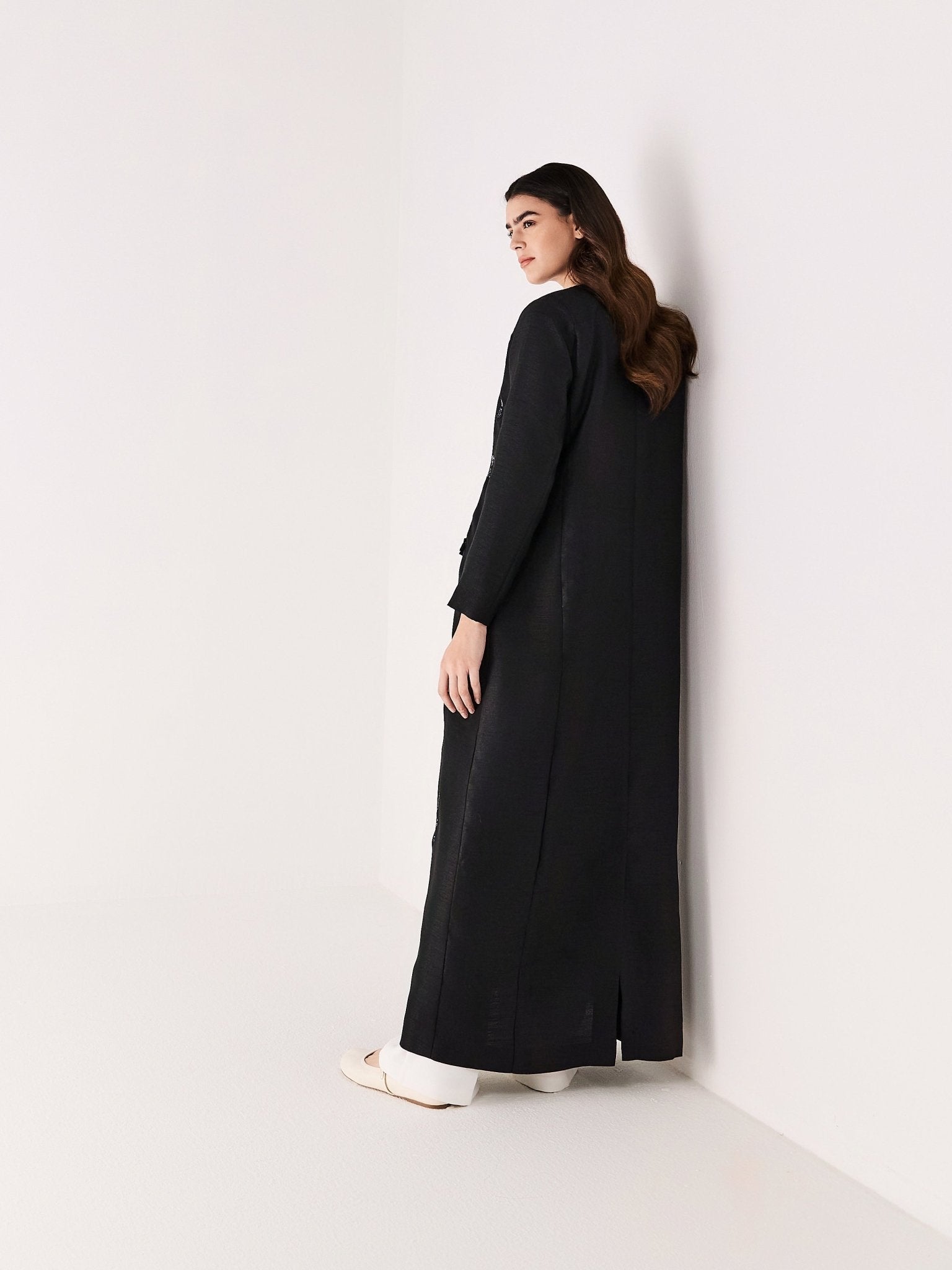 RE - 25 - BLK - AB - 1 - MTA ABAYA - MEDD - MIRA Y MANO