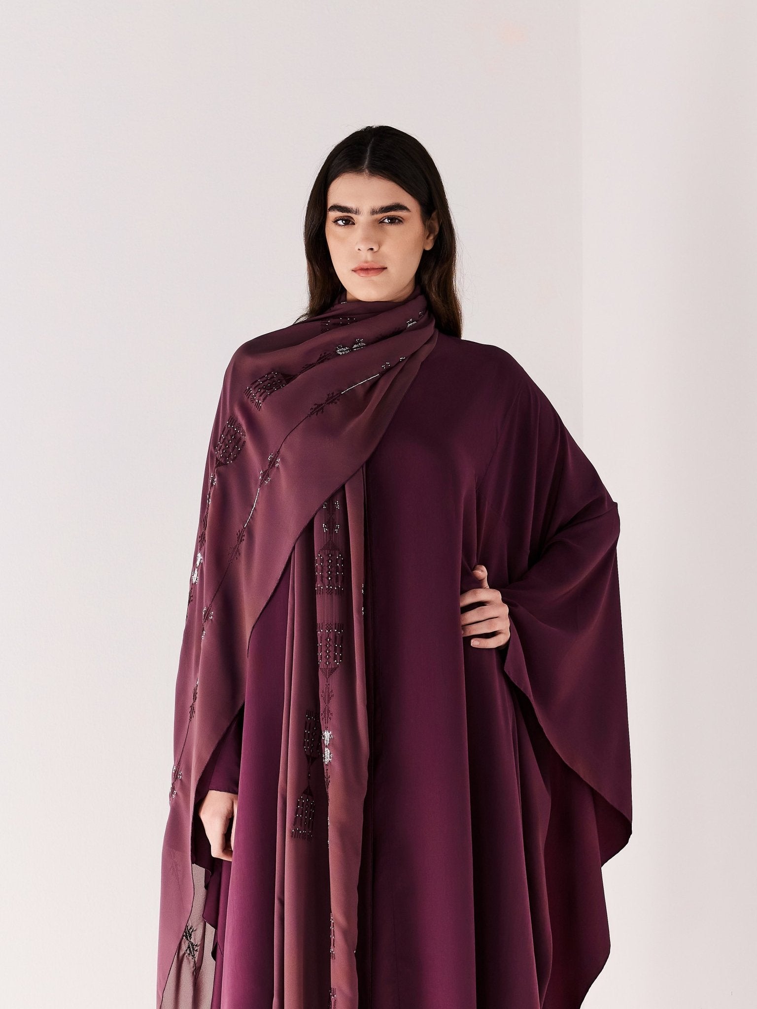 RE - 25 - PUR - KF - 3 - SLY KAFTAN - MEDD - MIRA Y MANO