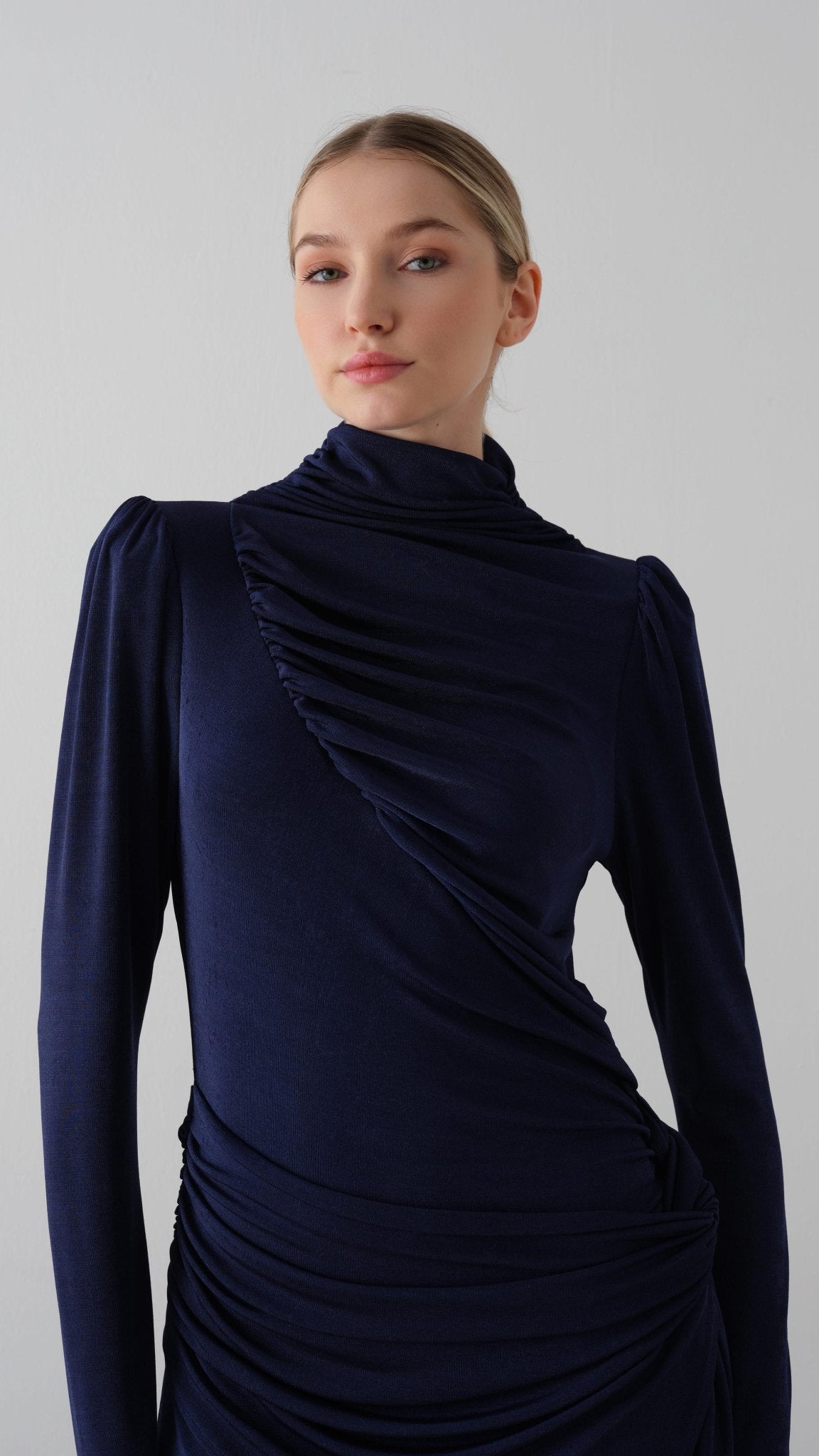 MH06 - 420 BL DRESS - MIHA - MIRA Y MANO