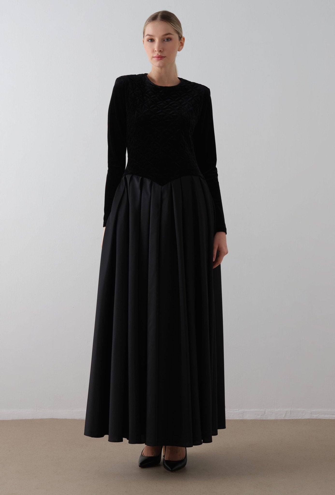 MH06 - 431 DRESS - MIHA - MIRA Y MANO