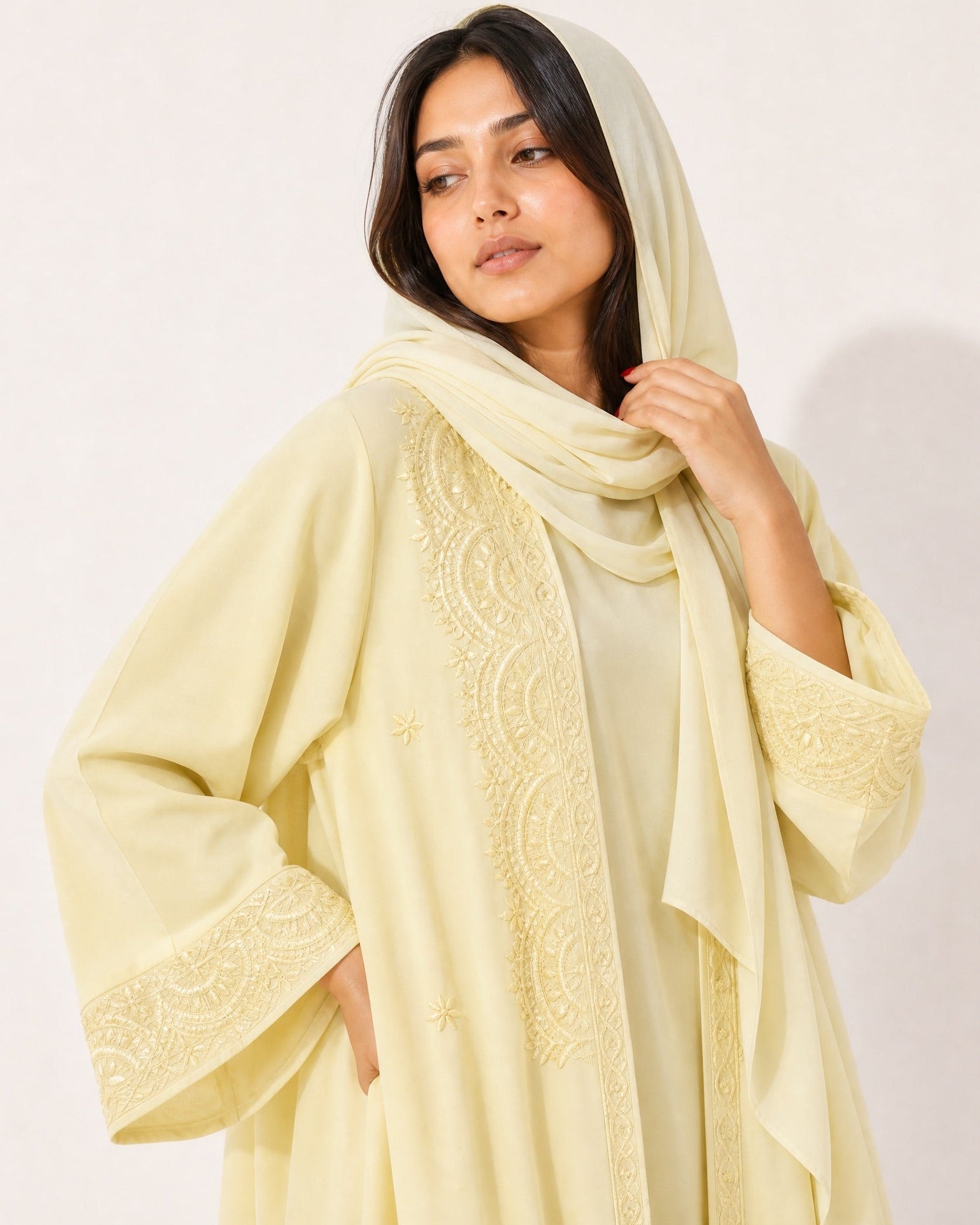 MISK119 ABAYA - MISK - MIRA Y MANO
