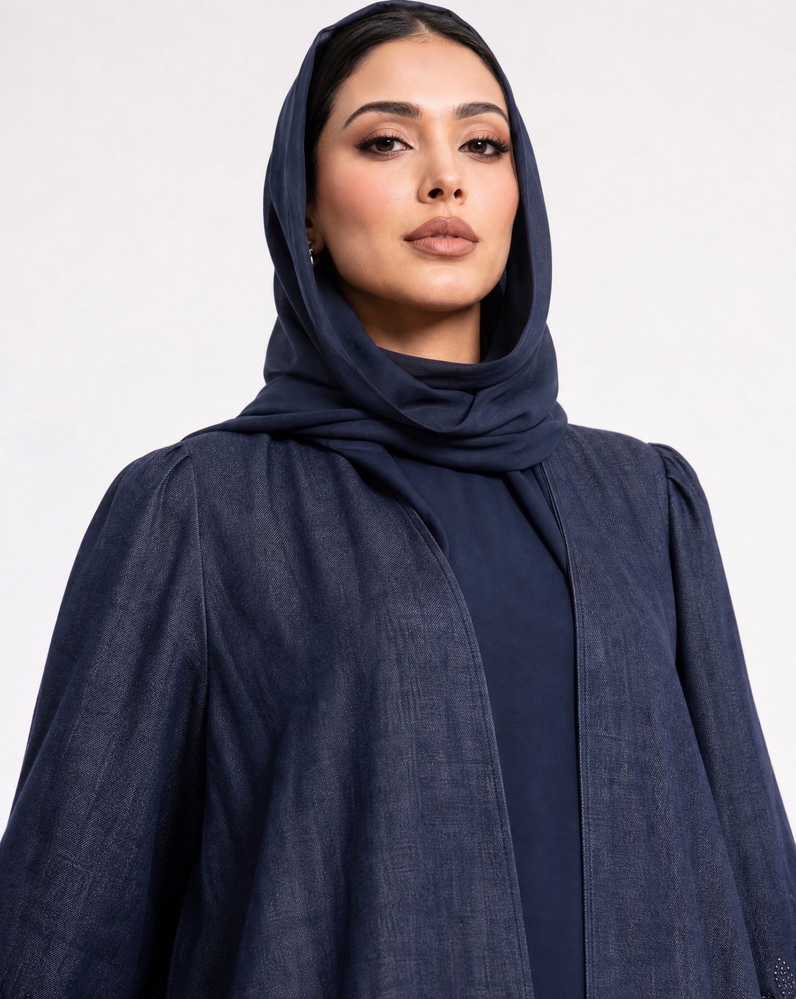 MISK126 ABAYA - MISK - MIRA Y MANO