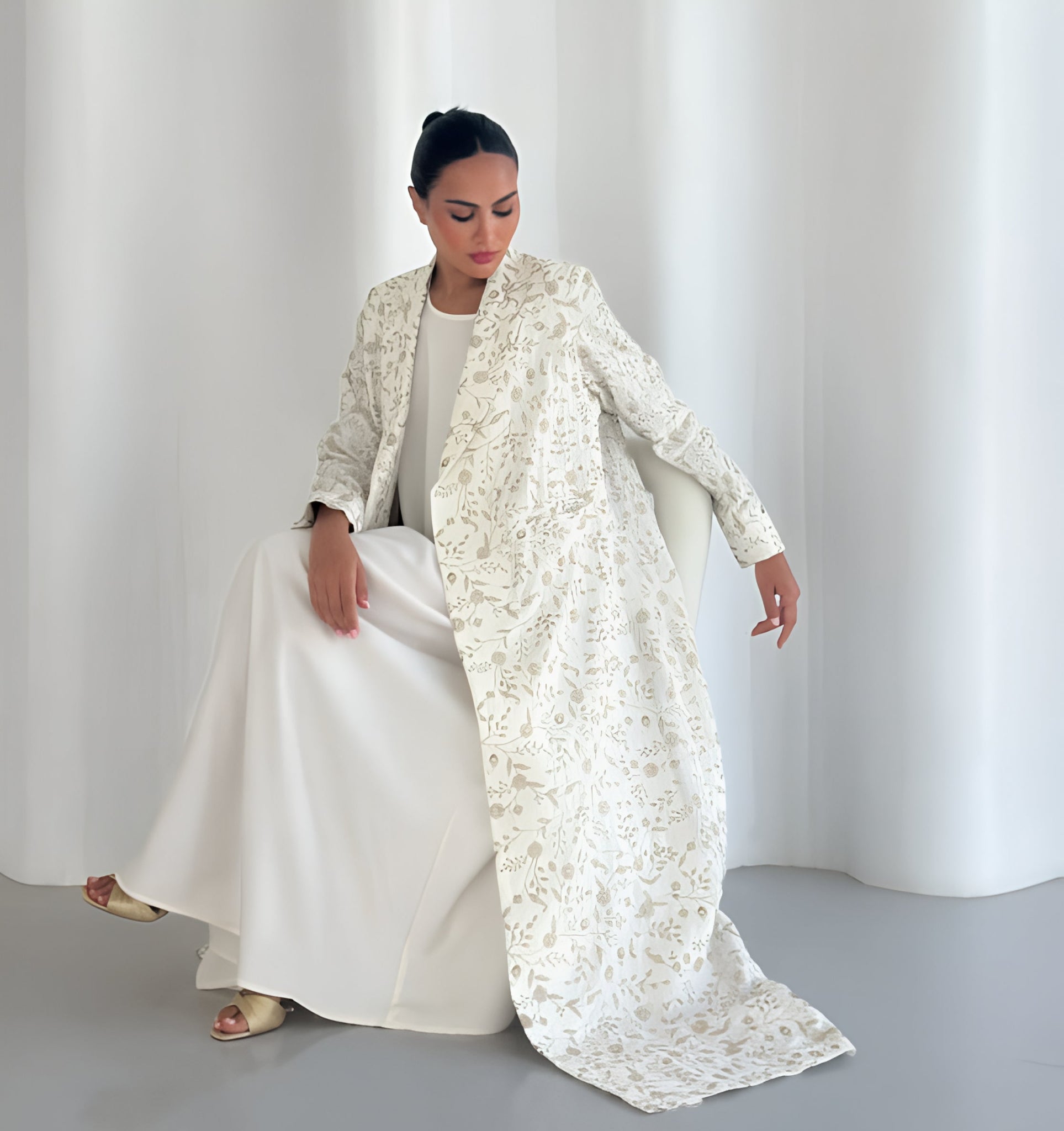 MISK31 ABAYA - MISK - MIRA Y MANO