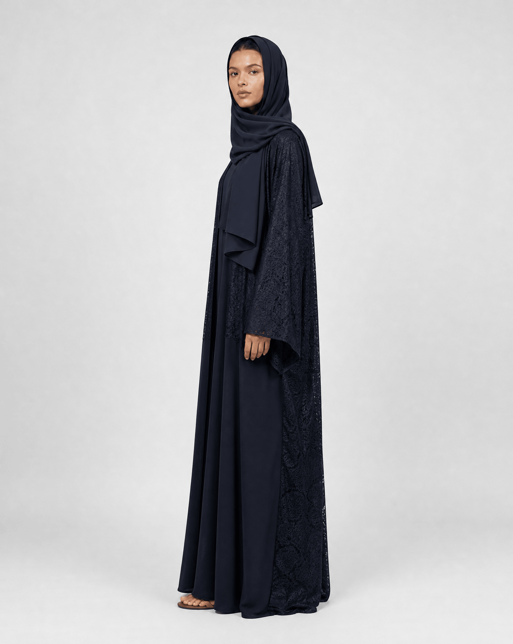 1/2 LACE NV ABAYA - MODISH - MIRA Y MANO