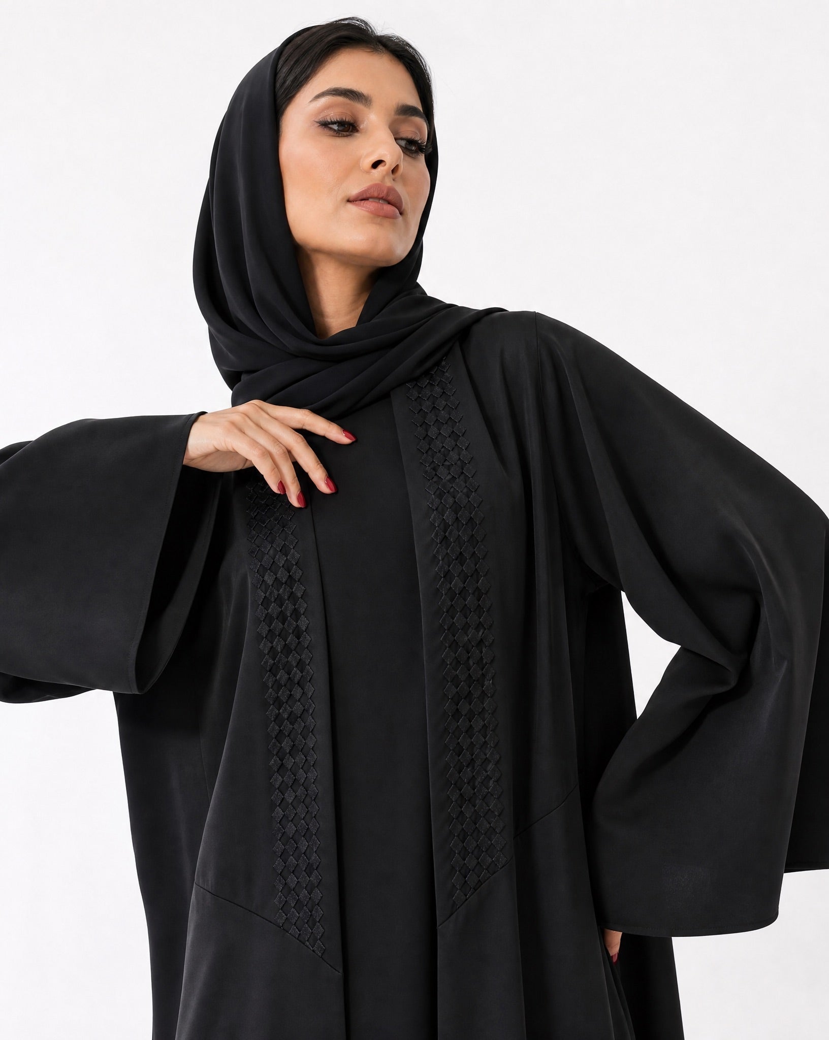 ATHEELA-BK - Black Crepe Abaya - MODISH - MIRA Y MANO