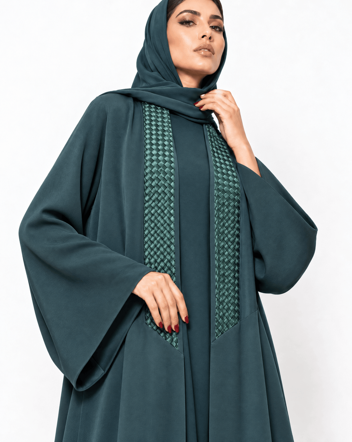 صورة للمنتج ATHEELA-TL – عباية كريب تركوازية – MIRA Y MANO
