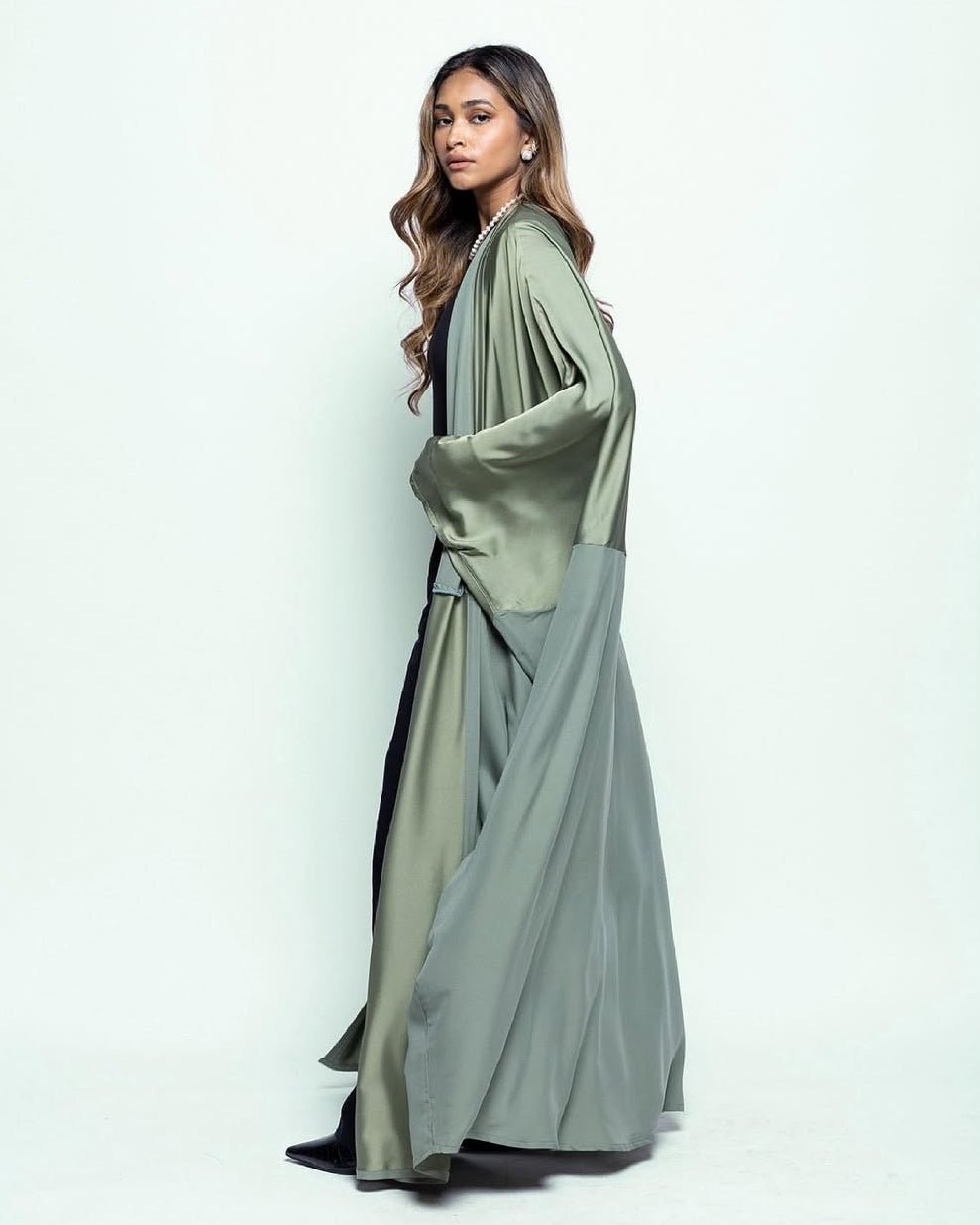 AURA-AM Aquamarine Silk Abaya - MODISH - MIRA Y MANO