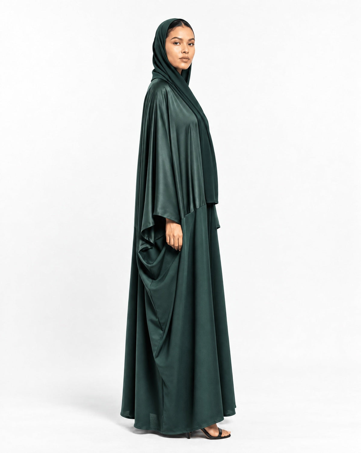 AURA-G – Green Silk Abaya - MODISH - MIRA Y MANO