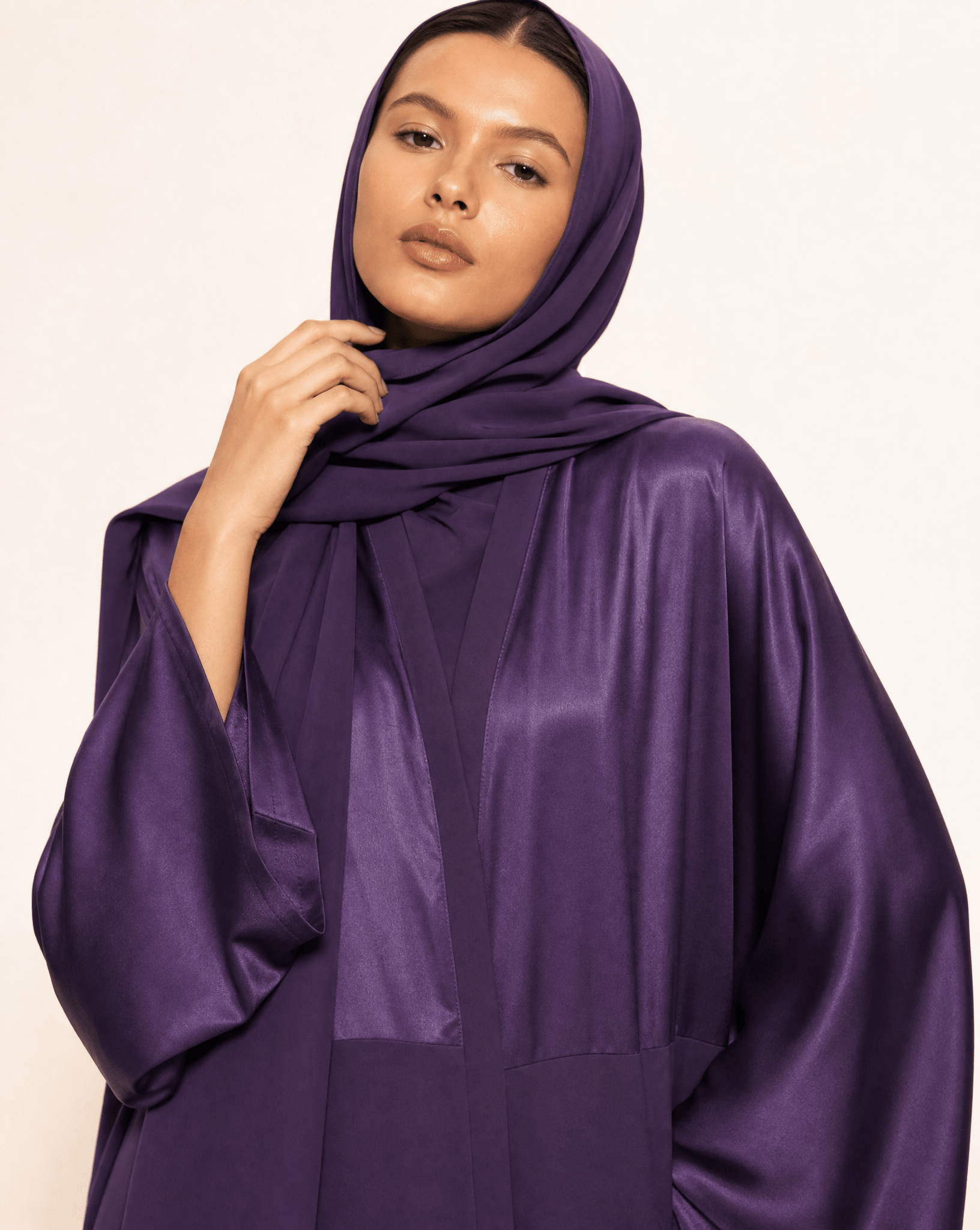 AURA - PUR ABAYA - MODISH - MIRA Y MANO