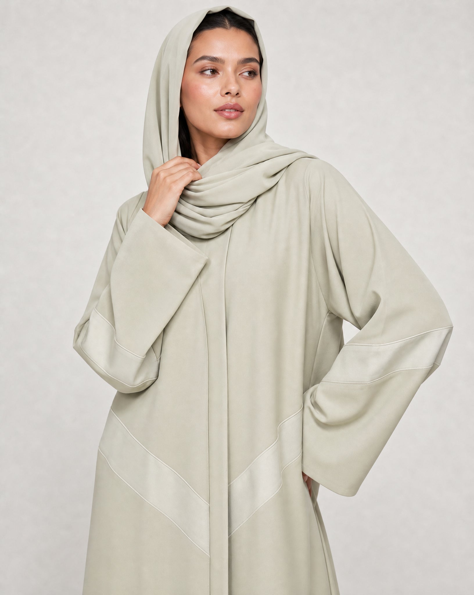CHEVRON ABAYA - MODISH - MIRA Y MANO