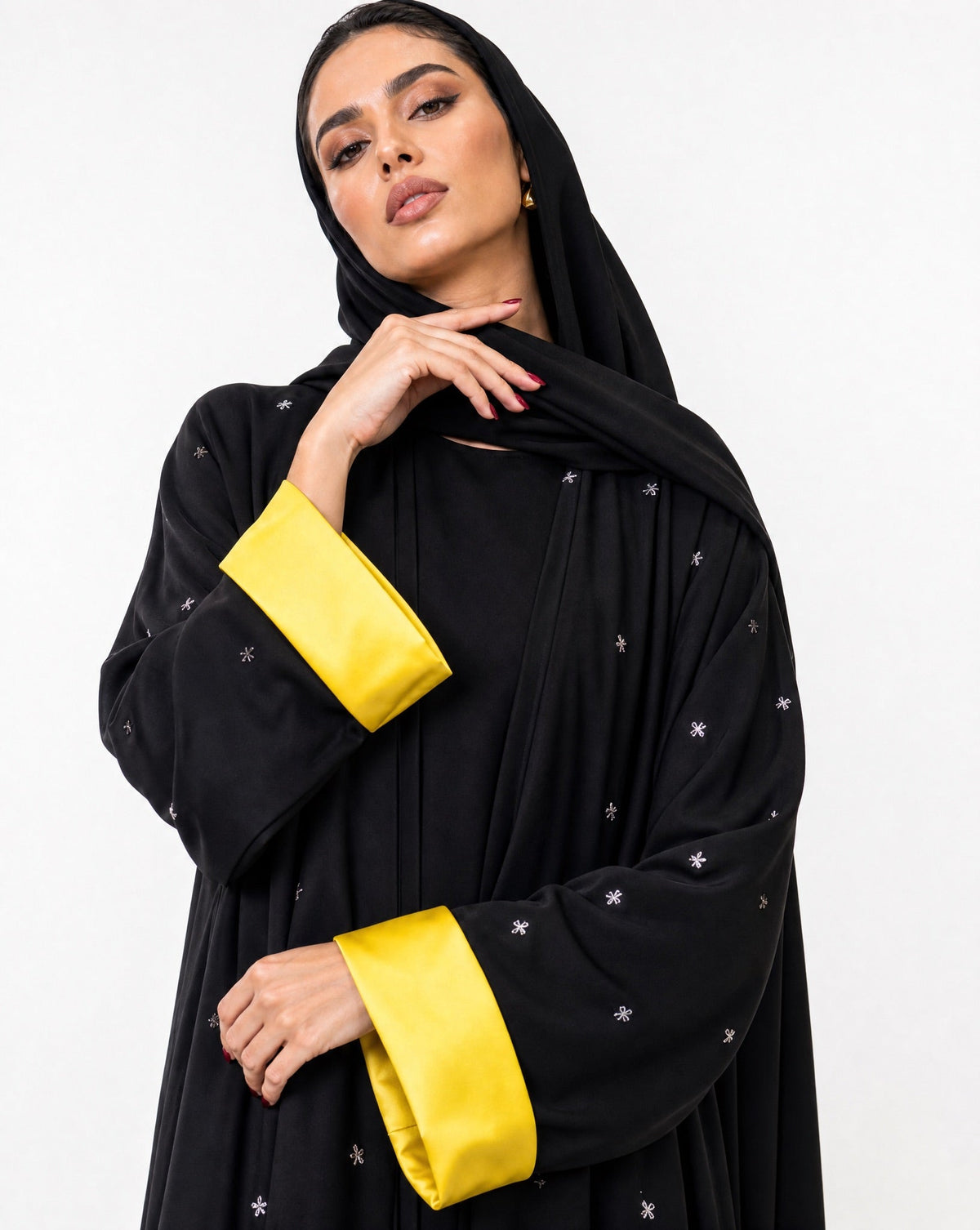 M15-YL - Black Crepe Abaya - MODISH - MIRA Y MANO