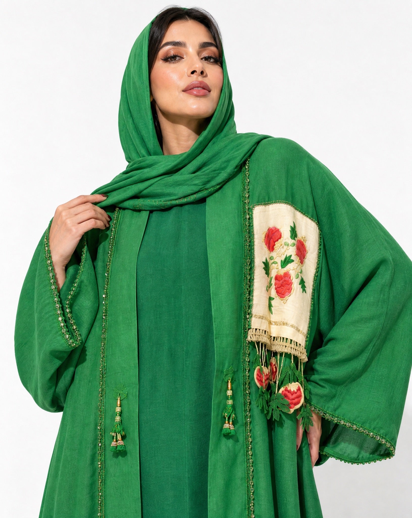 ATQPTKFT-GN-2 ABAYA - MOJA MAJKA - MIRA Y MANO