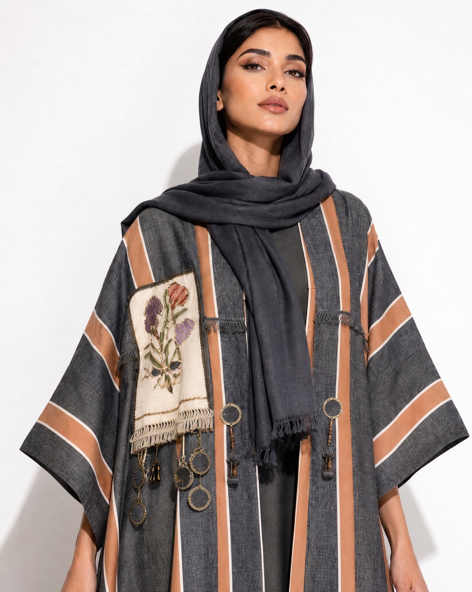 ATQPTKFT-GY-SB ABAYA - MOJA MAJKA - MIRA Y MANO