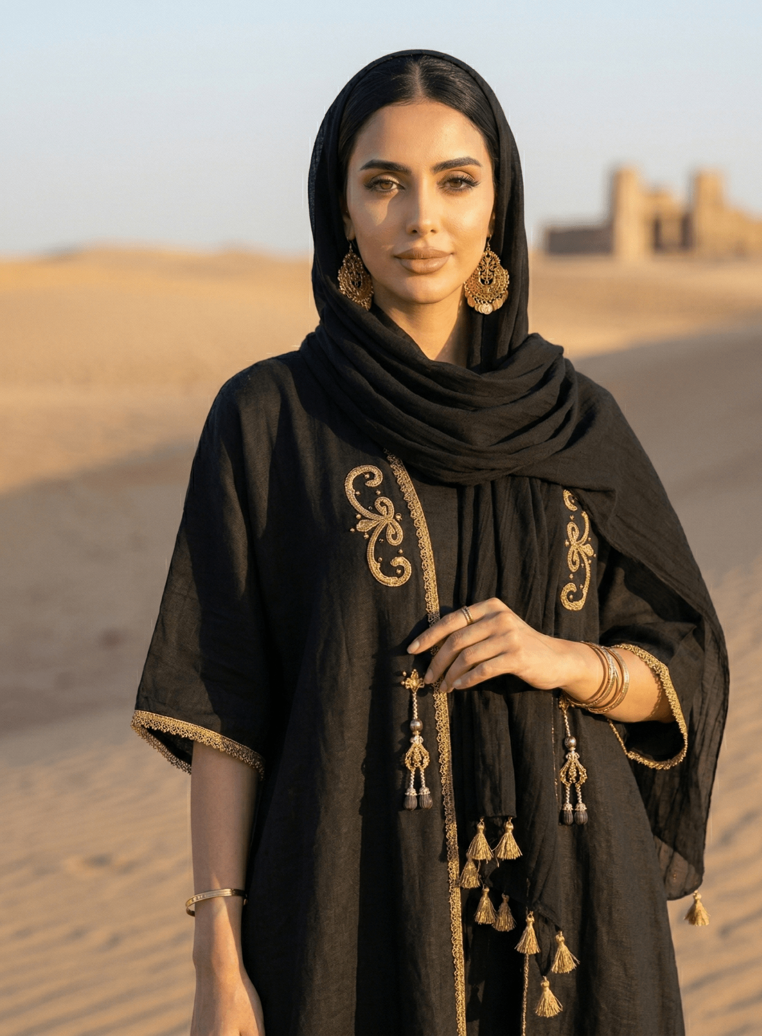 SIRMIDBSPCT - 26BK1 ABAYA - MOJA MAJKA - MIRA Y MANO