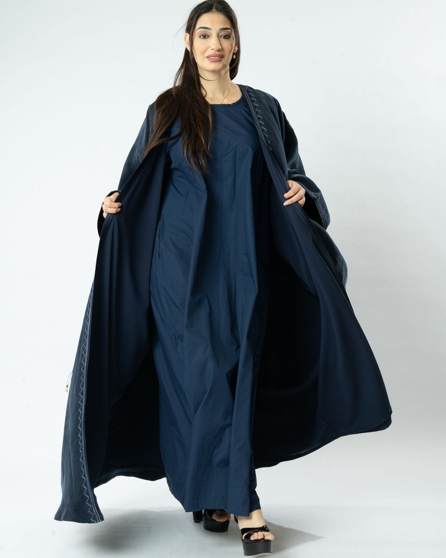 MRAAS2601 ABAYA - MRAISHA - MIRA Y MANO