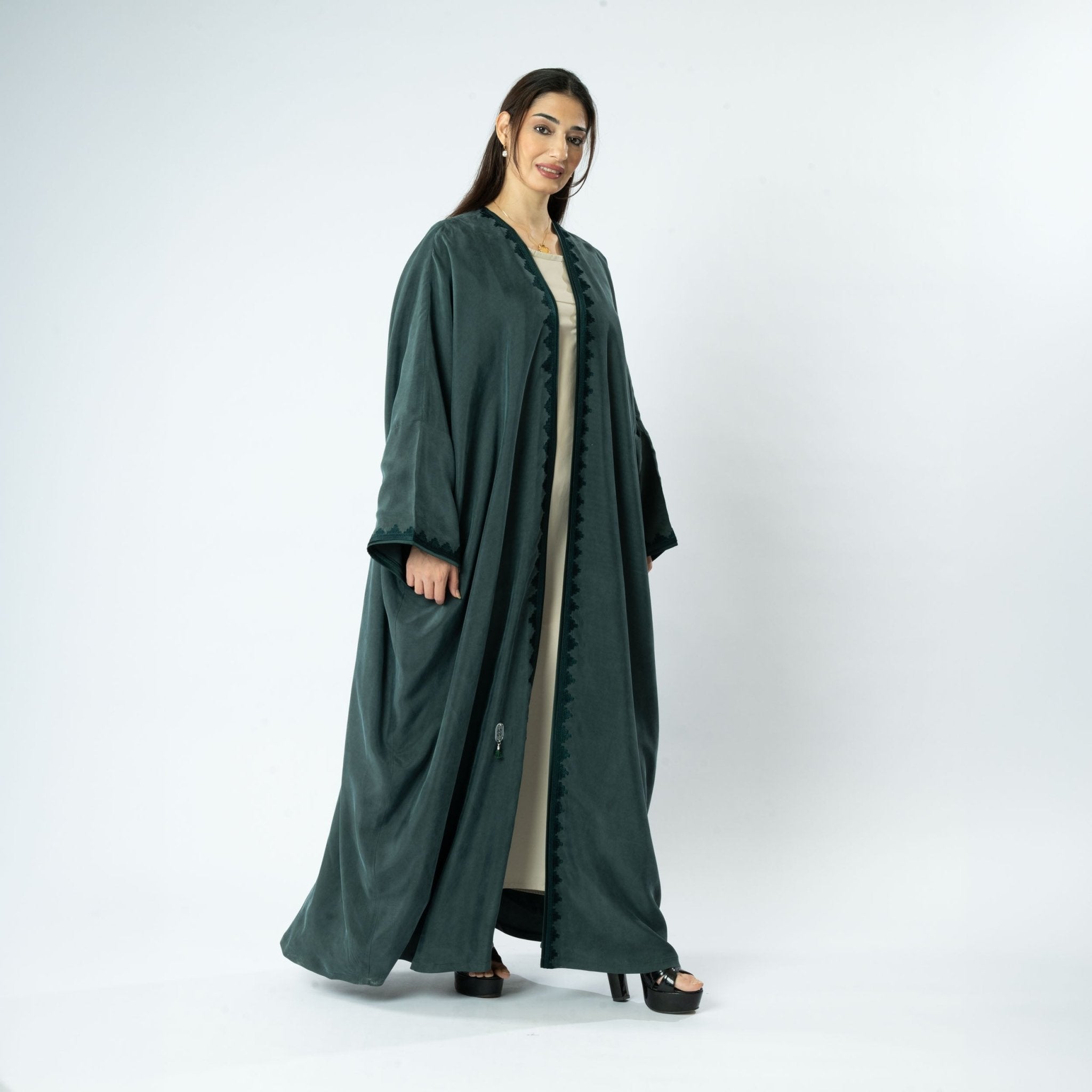 MRAAS2604 ABAYA - MRAISHA - MIRA Y MANO