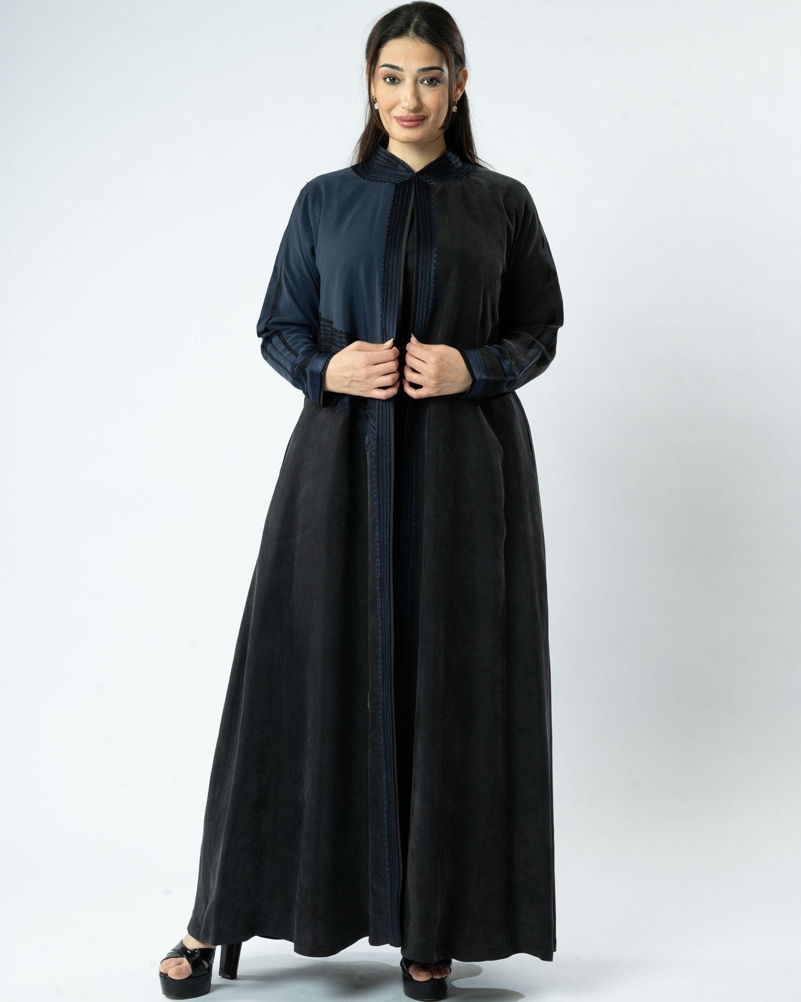 MRAAS2607 ABAYA - MRAISHA - MIRA Y MANO