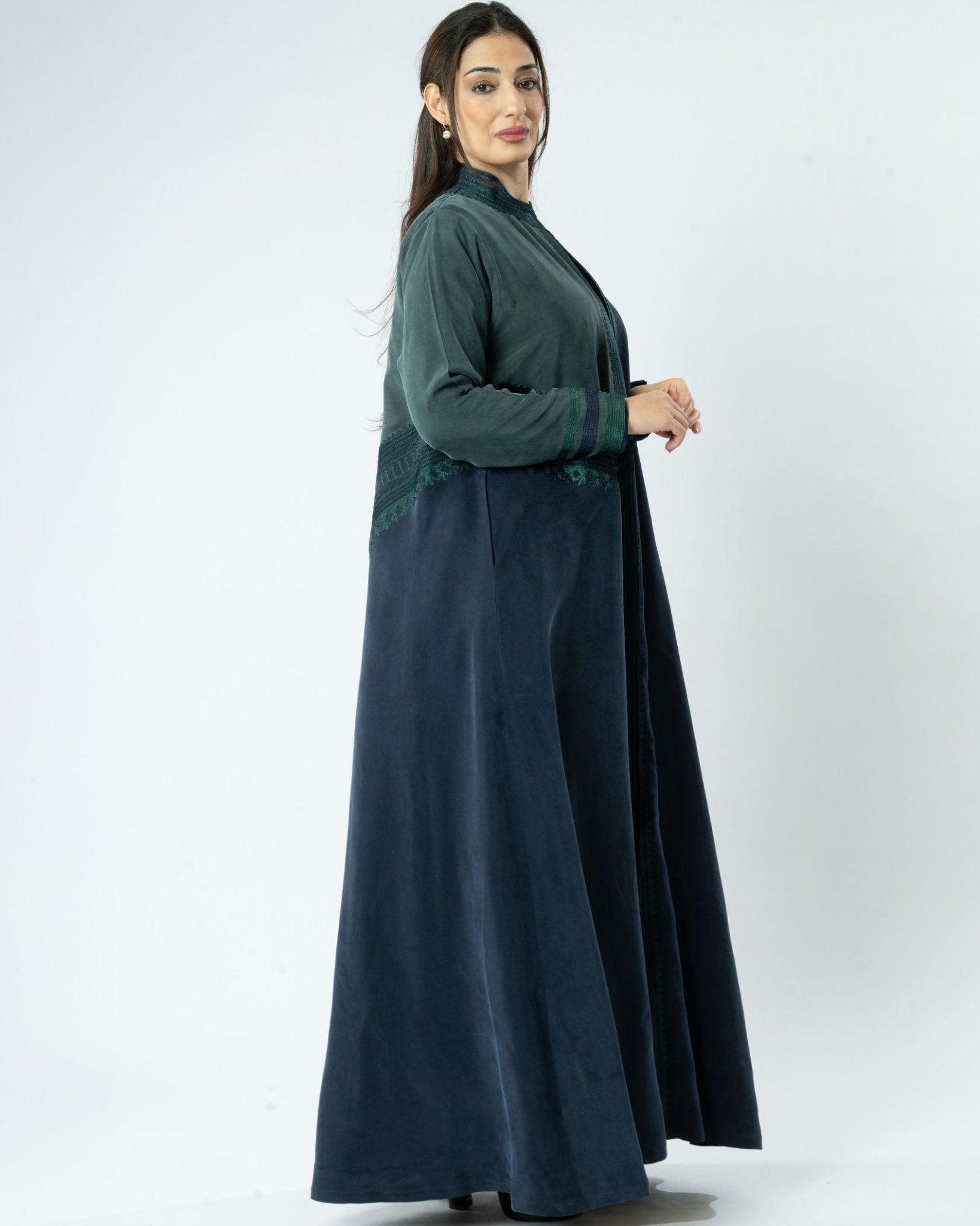 MRAAS2608 ABAYA - MRAISHA - MIRA Y MANO