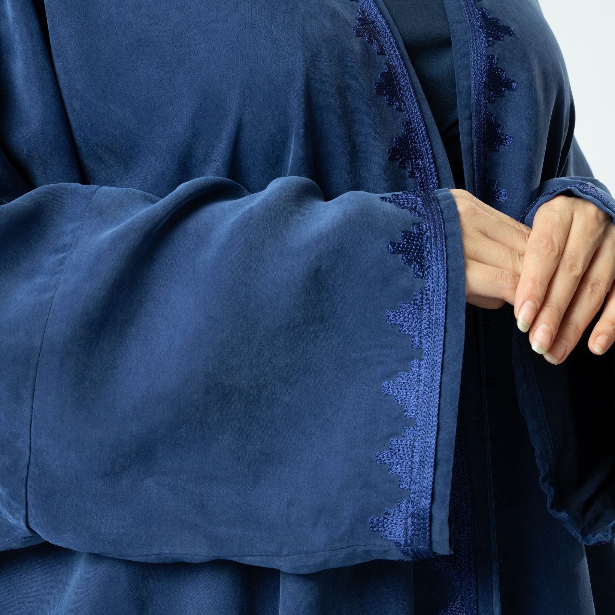 MRAAS2613 ABAYA - MRAISHA - MIRA Y MANO