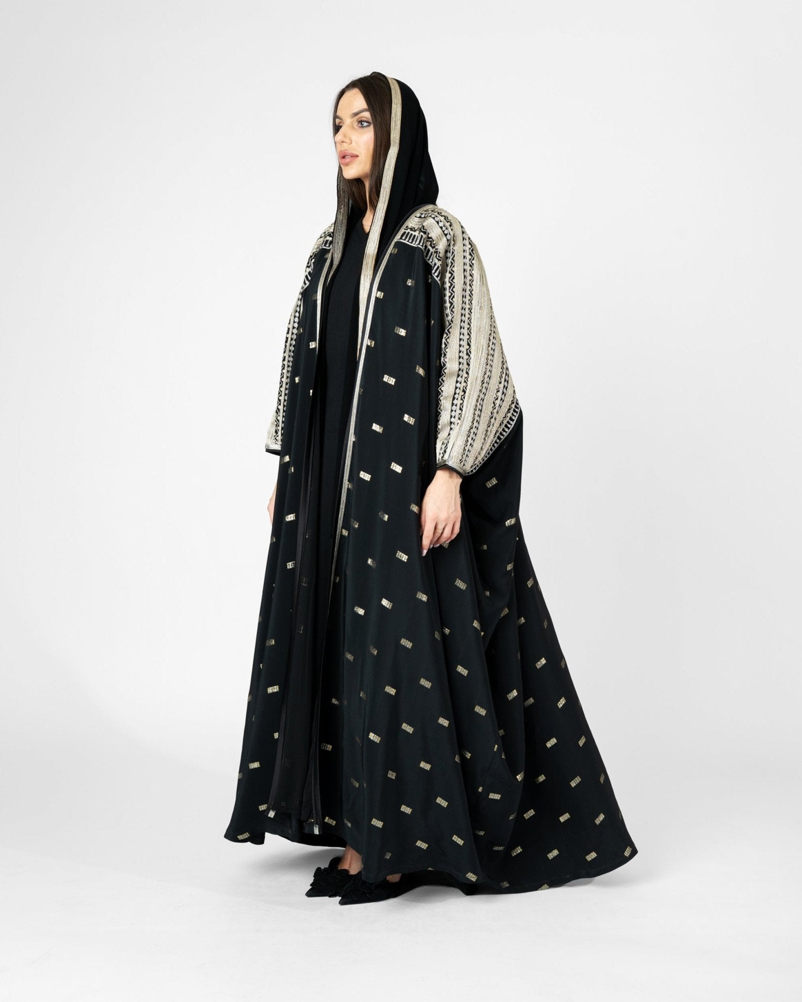 MRAAS2640 - Black Silk Abaya - MRAISHA - MIRA Y MANO
