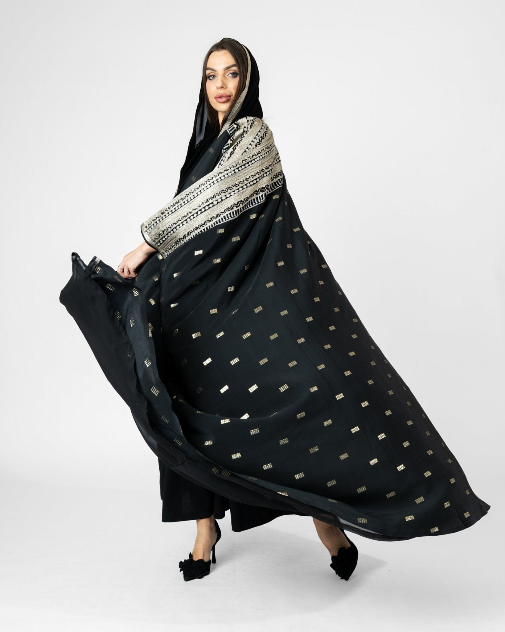 MRAAS2640 - Black Silk Abaya - MRAISHA - MIRA Y MANO