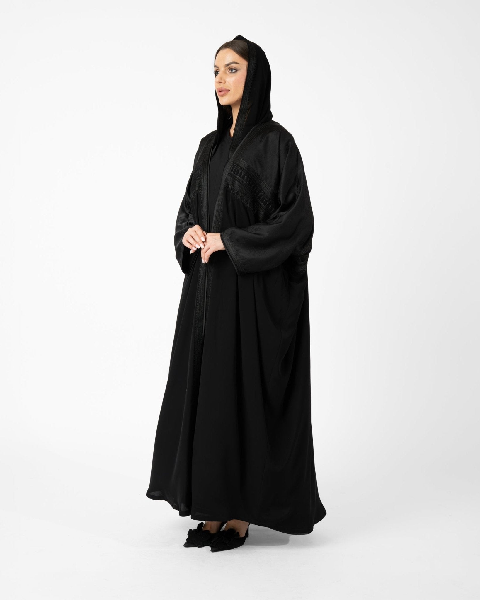 MRAAS2645 - Black Jacquard Abaya - MRAISHA - MIRA Y MANO