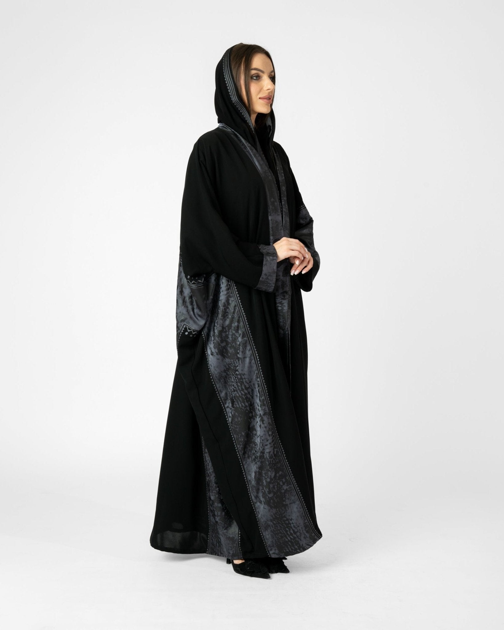 MRAAS2648 - Black Crepe Abaya Set - MRAISHA - MIRA Y MANO