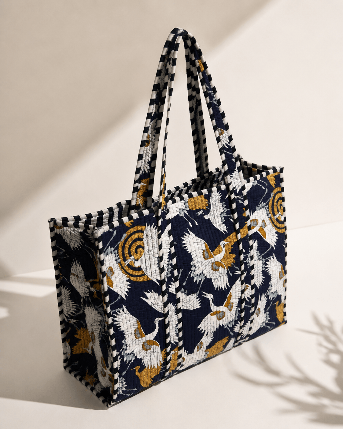 MBN-07 BAG - MULAKAAT - MIRA Y MANO