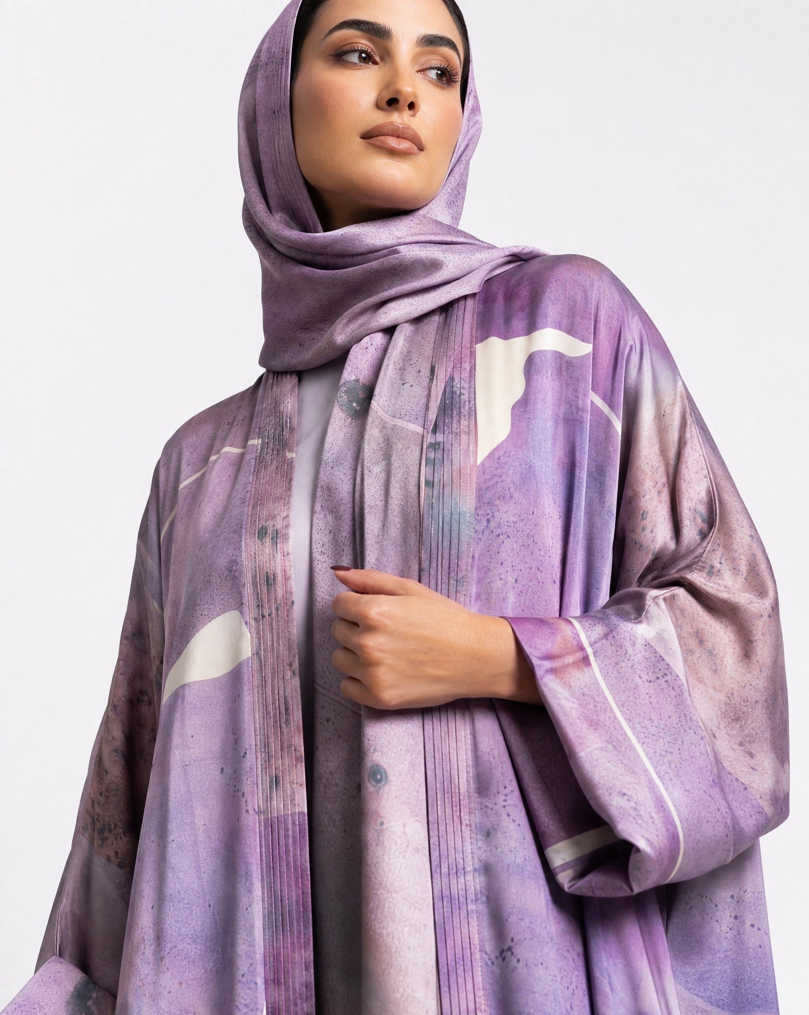 SS26MULS03 - Printed Cotton Silk Abaya - MULAKAAT - MIRA Y MANO