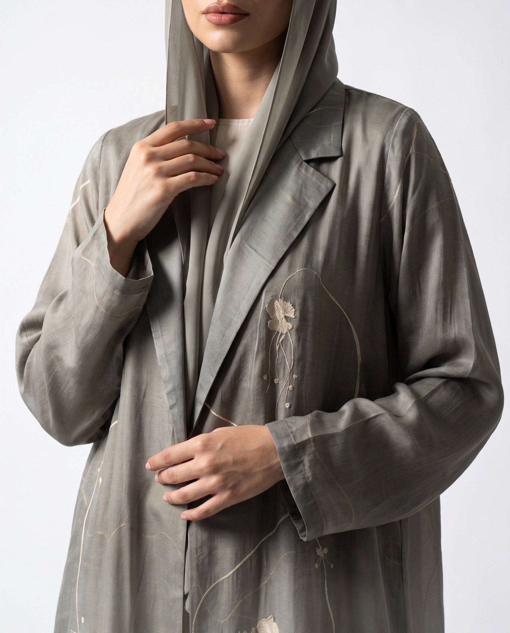 SS26MULS10 - Printed Cotton Silk Abaya - MULAKAAT - MIRA Y MANO