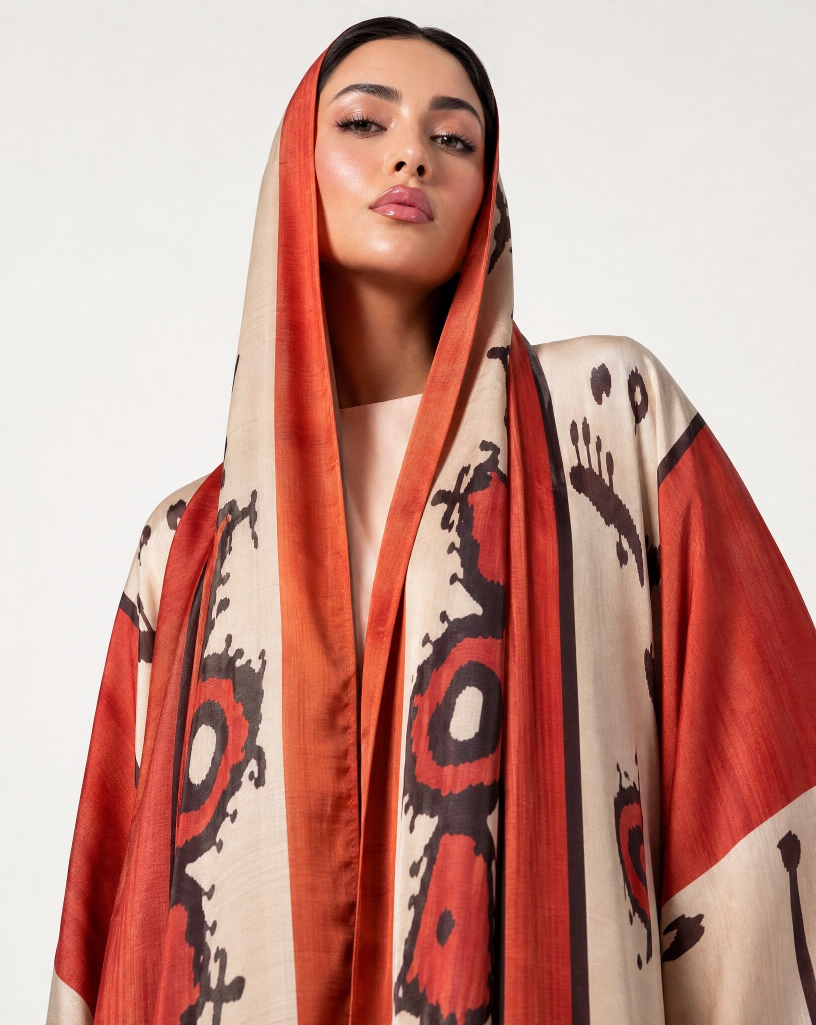 SS26MULS15 - Printed Cotton Silk Abaya - MULAKAAT - MIRA Y MANO