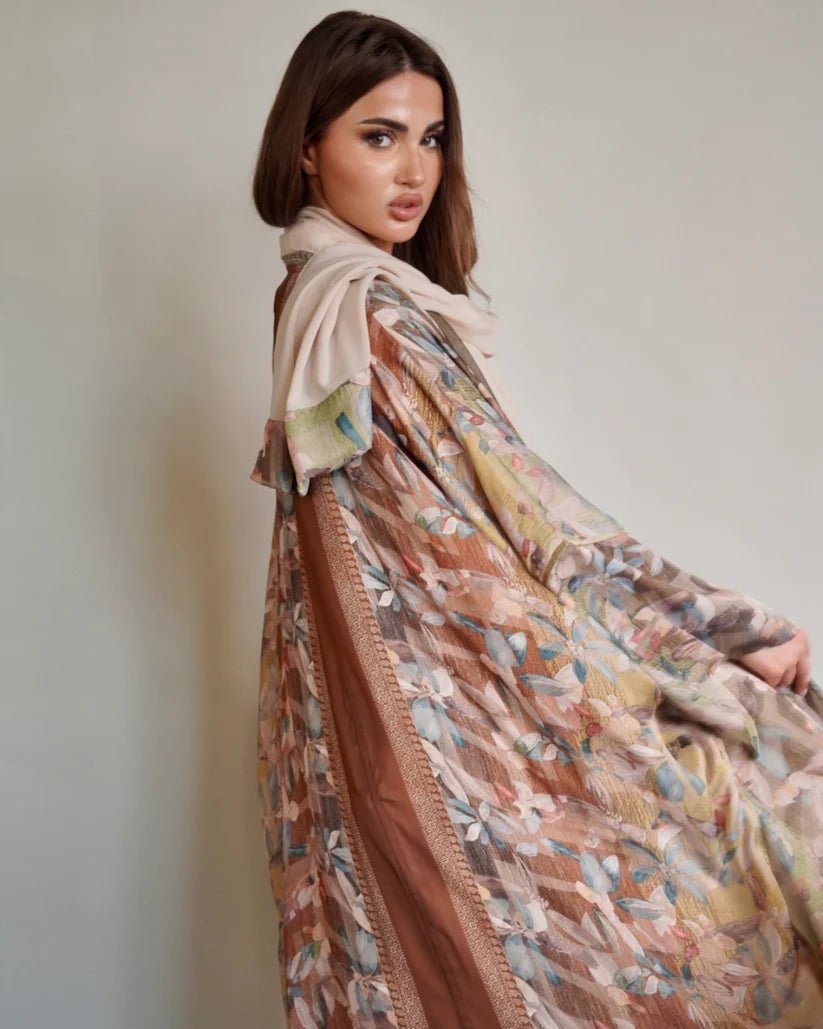 BLOSSOM ABAYA - NAKHLAH - MIRA Y MANO