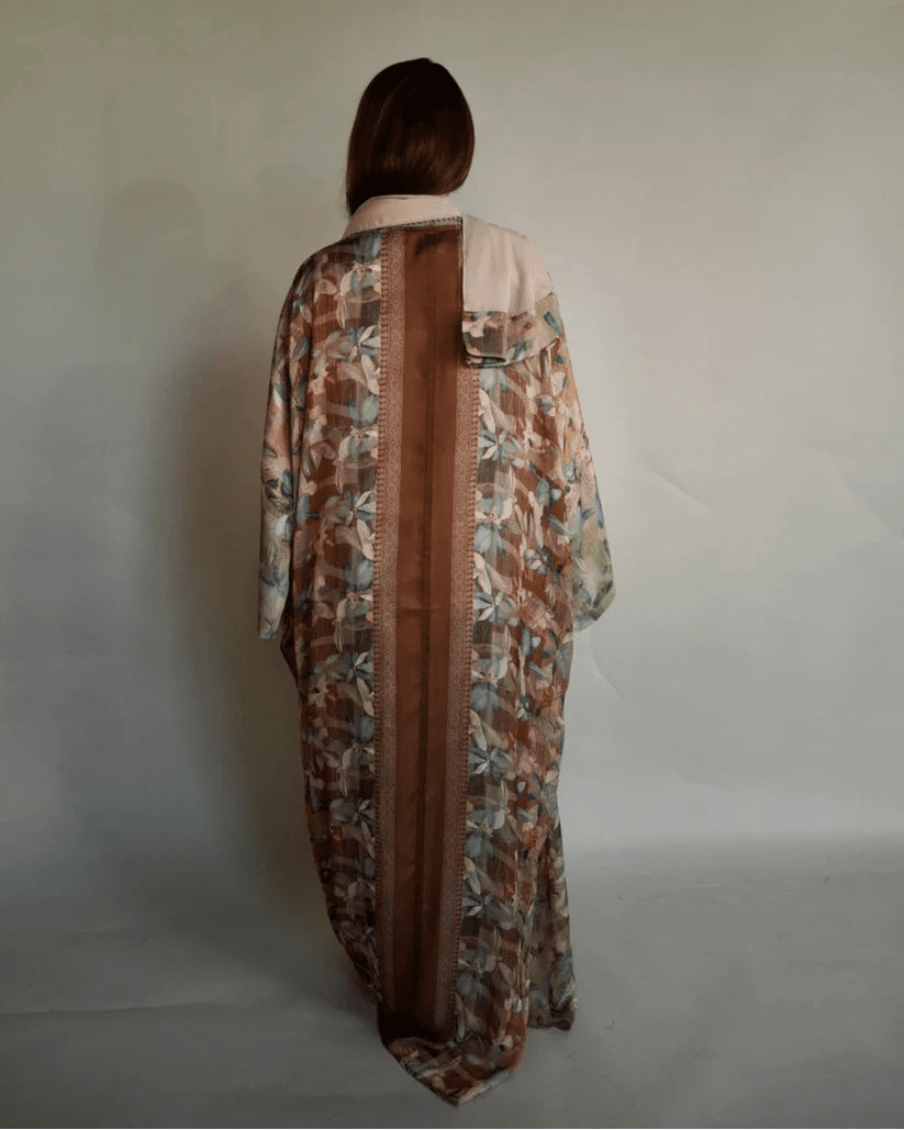 BLOSSOM ABAYA - NAKHLAH - MIRA Y MANO