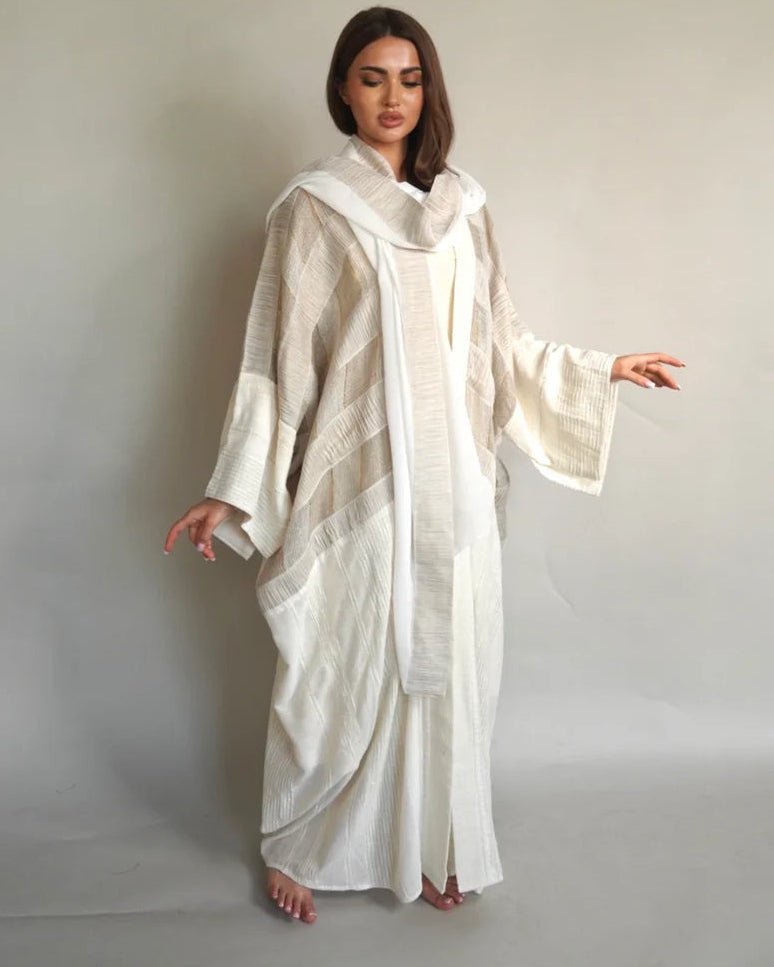 DESERT SAND ABAYA - NAKHLAH - MIRA Y MANO