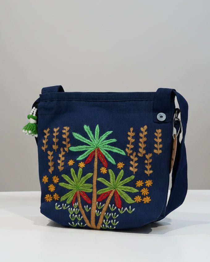 B22 - D BAG - NEVIN ALTMANN - MIRA Y MANO