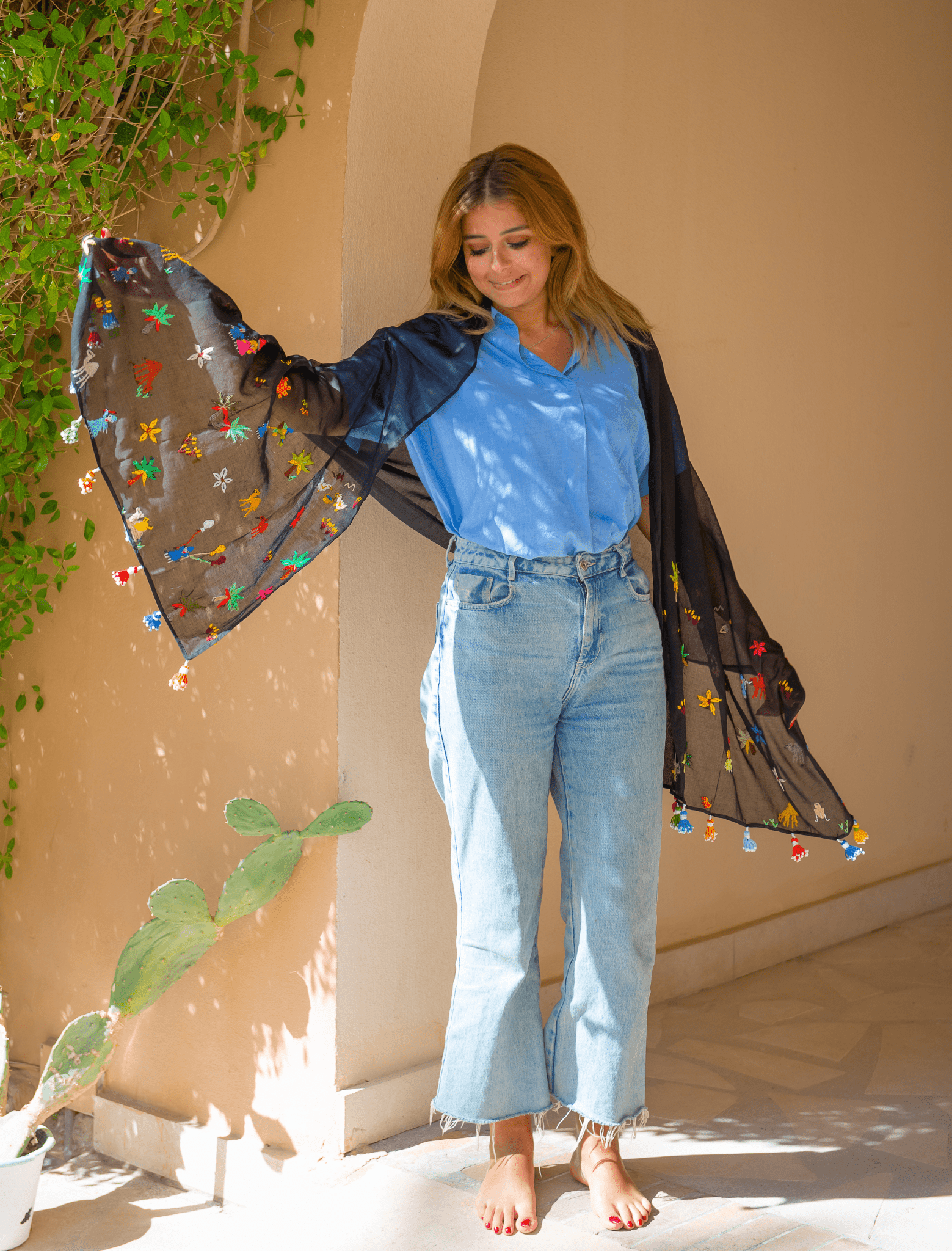 S16 - N SCARF - NEVIN ALTMANN - MIRA Y MANO