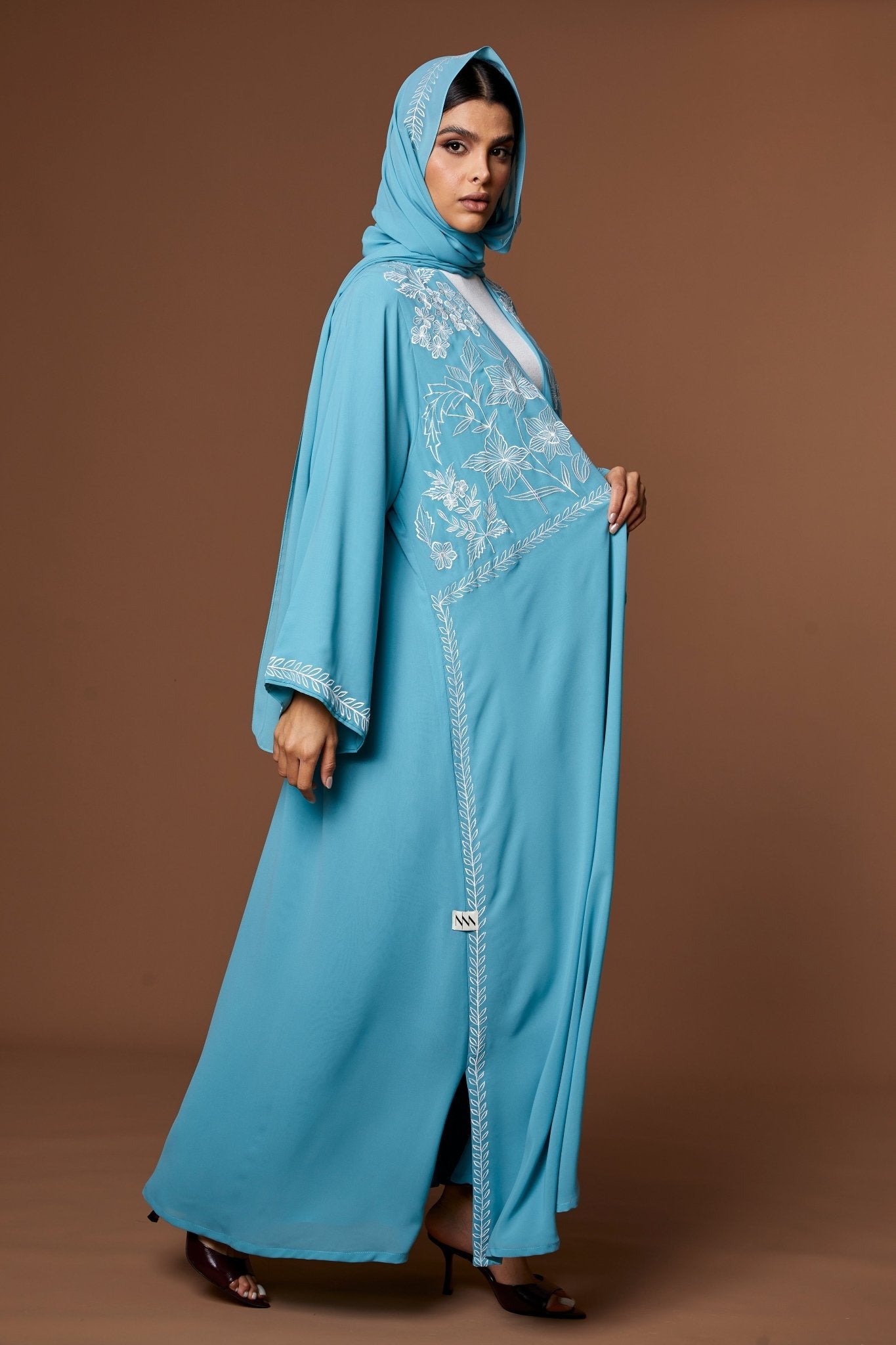 NM 605 LIGHT BLUE ABAYA - NM BOUTIQUE - MIRA Y MANO