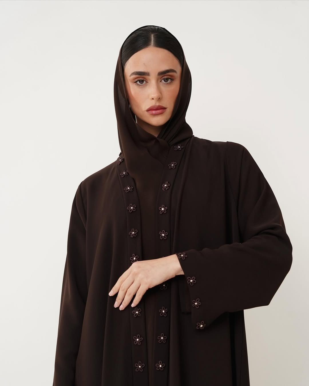ST - 2453 - BR ABAYA - NOWAYER - MIRA Y MANO