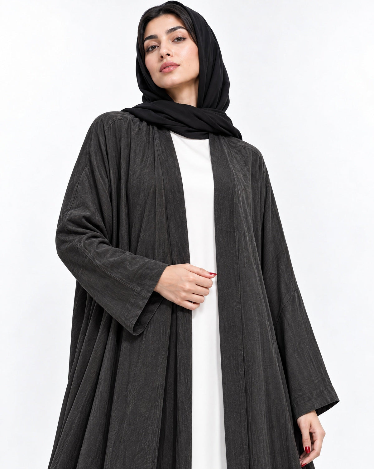 MAYA LUX - 73 – عباية من الحرير المغسول بالأسود – MIRA Y MANO