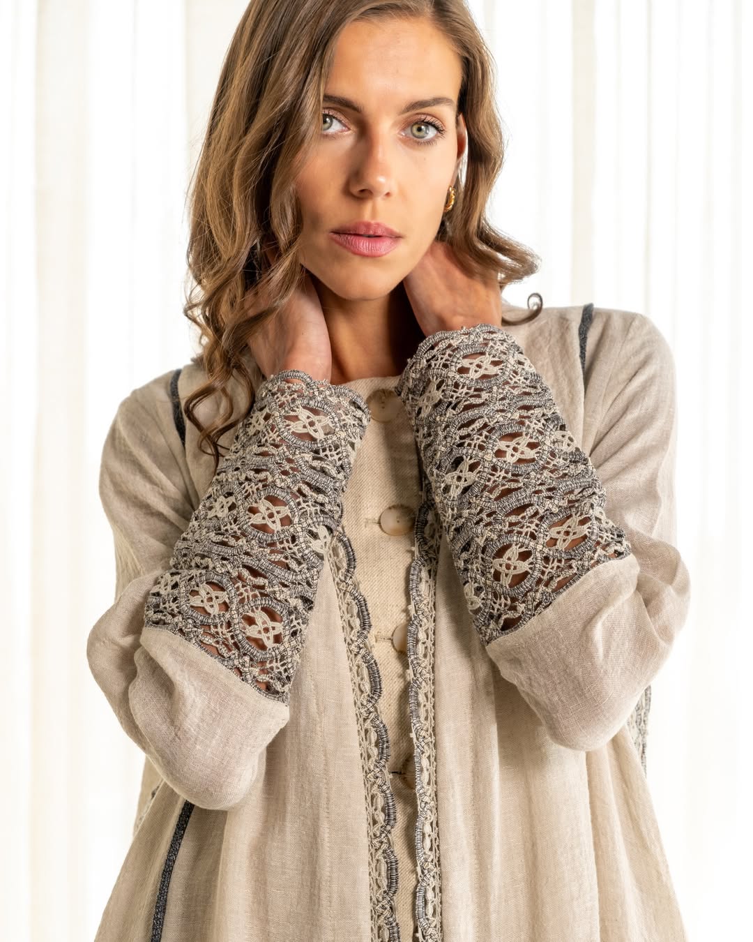 3399180 - BG ABAYA - PEARL COLLECTION - MIRA Y MANO