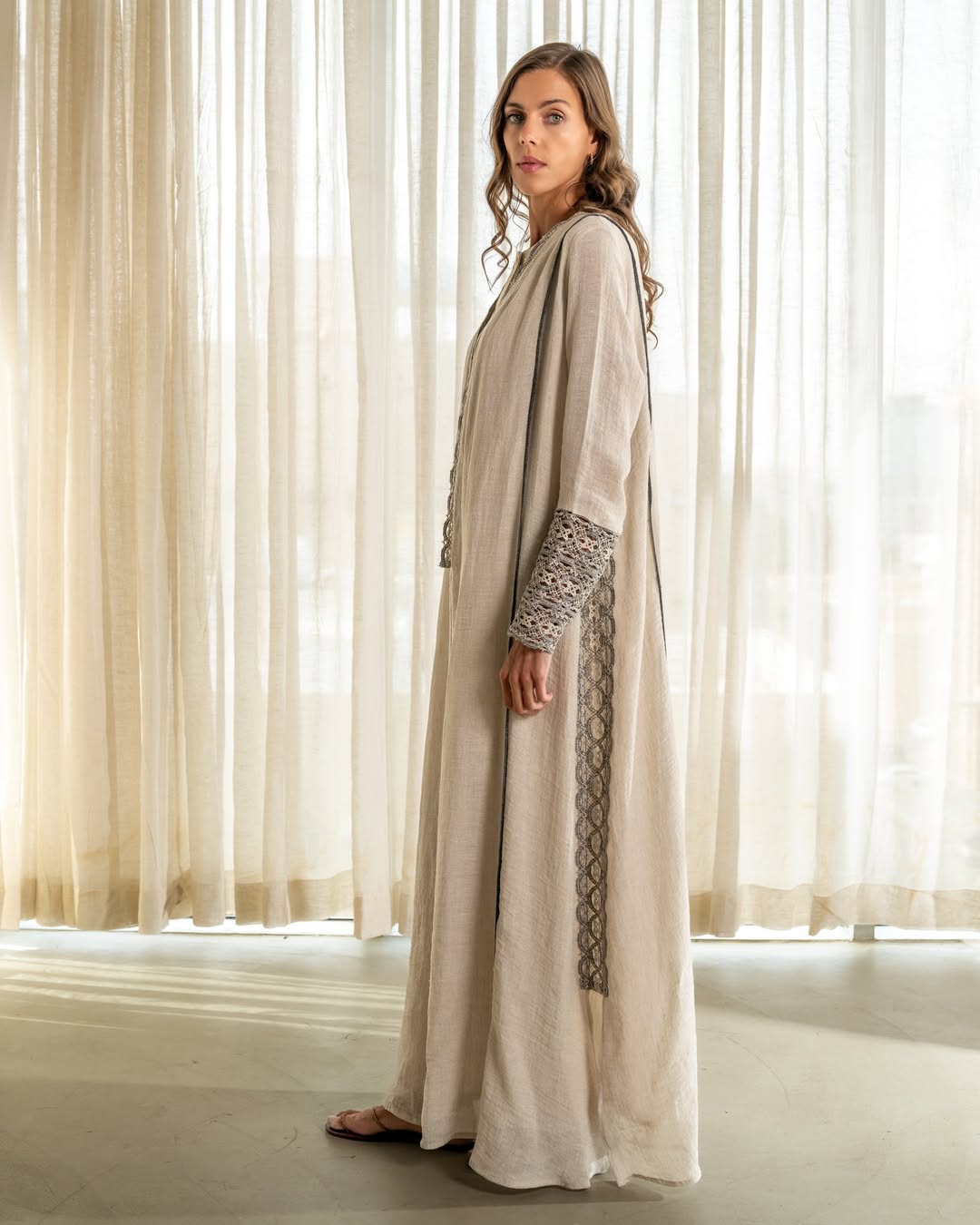 3399180 - BG ABAYA - PEARL COLLECTION - MIRA Y MANO