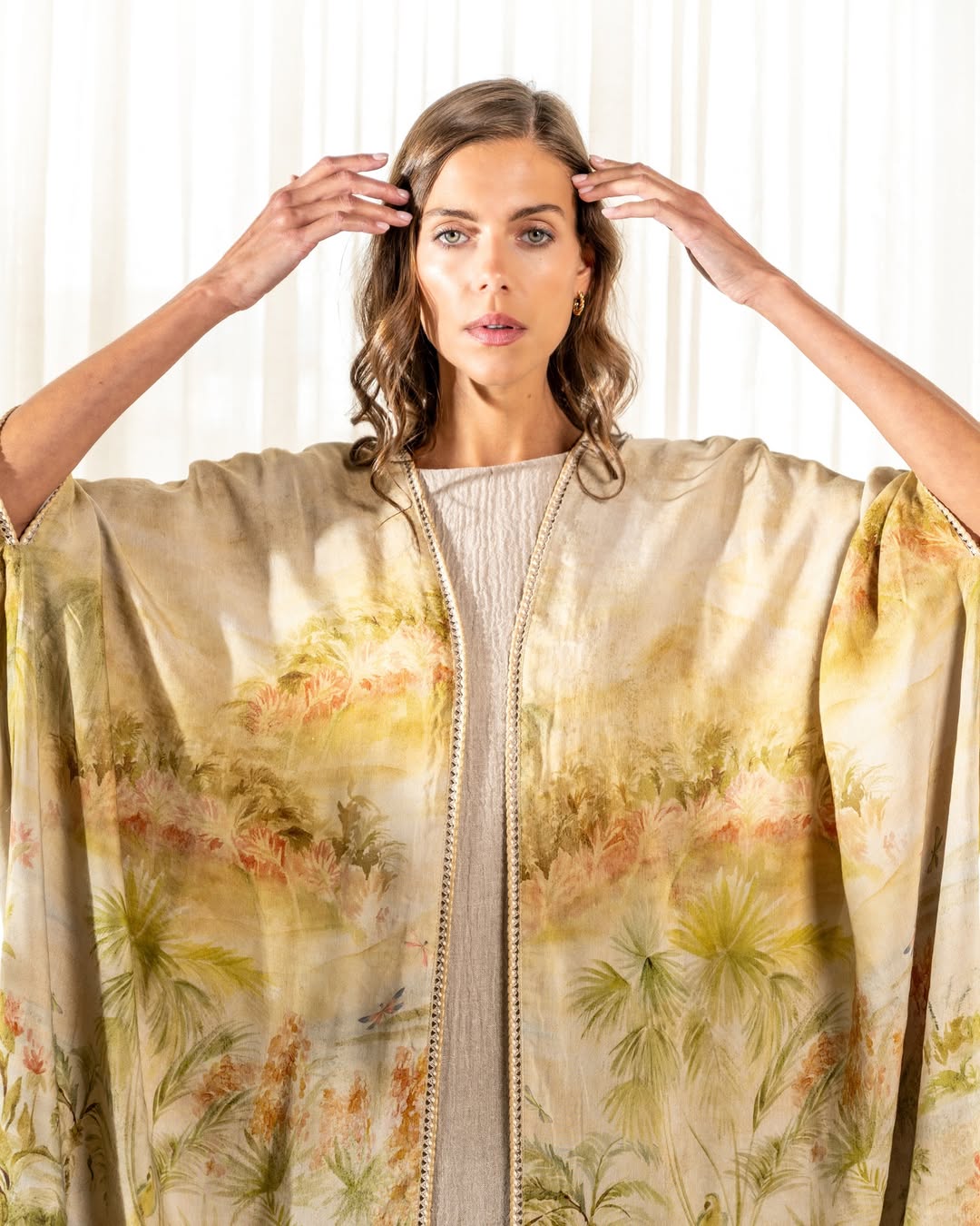 340077 ABAYA - PEARL COLLECTION - MIRA Y MANO