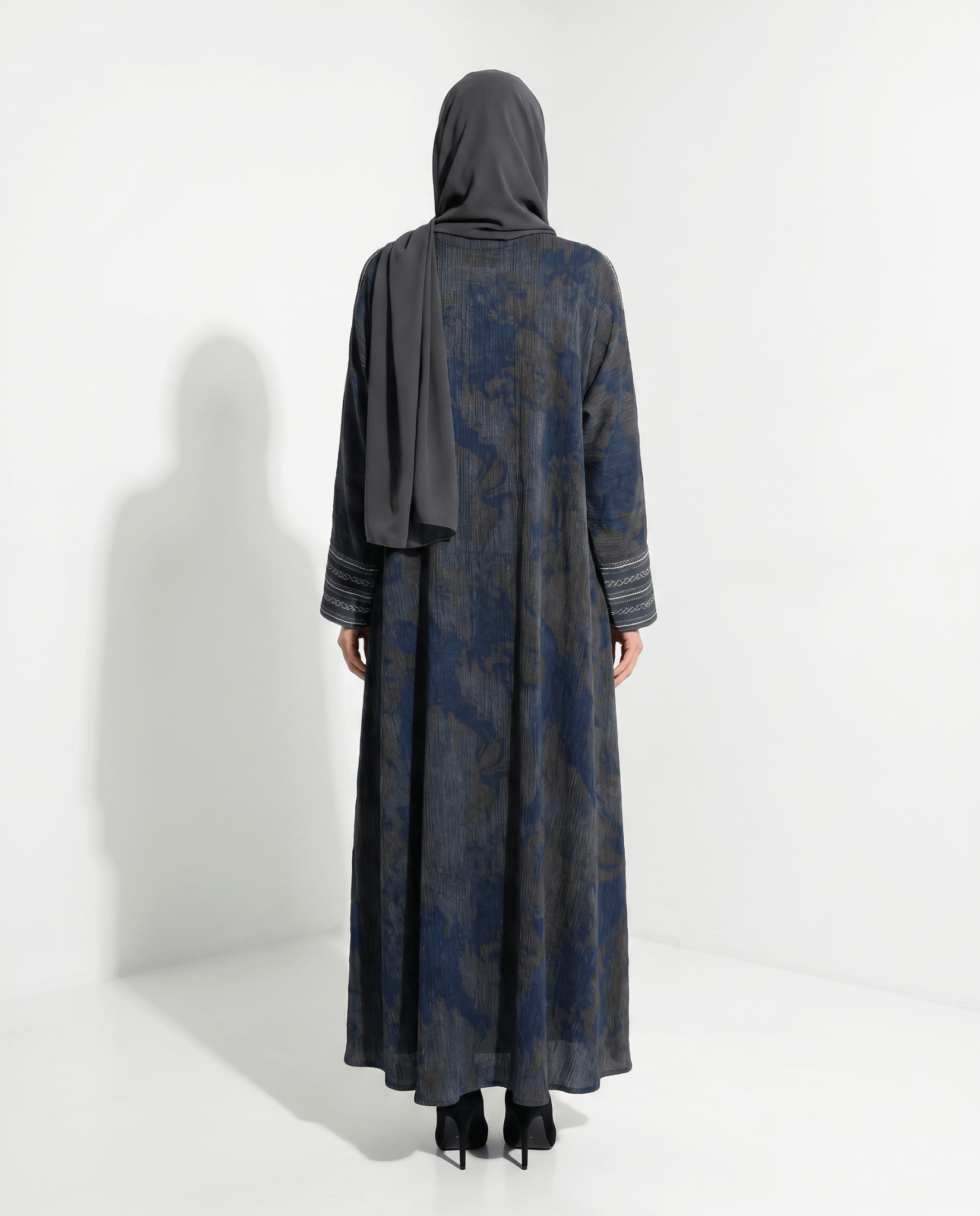 340131 - B ABAYA - PEARL COLLECTION - MIRA Y MANO