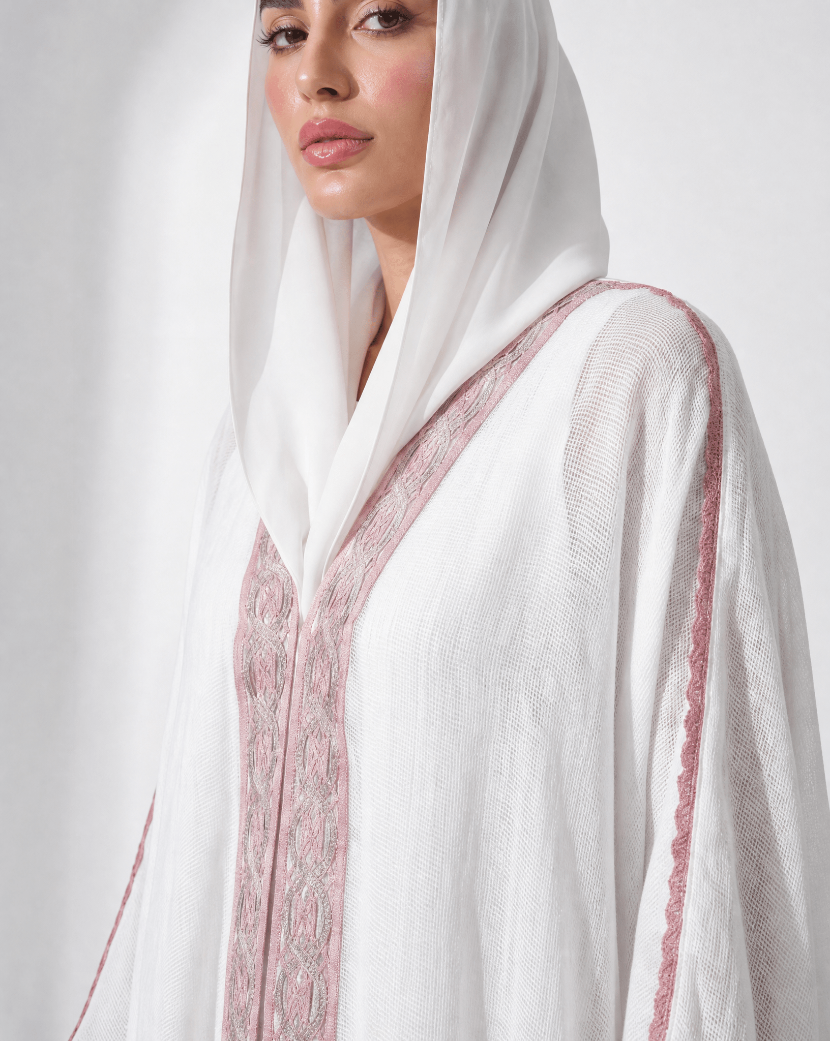 340133-IV ABAYA - PEARL COLLECTION - MIRA Y MANO