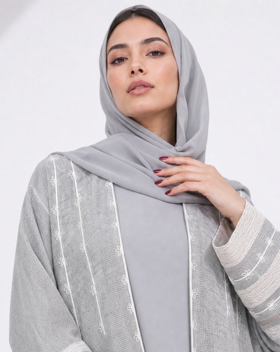 340141 – Beige Linen Abaya - PEARL COLLECTION - MIRA Y MANO