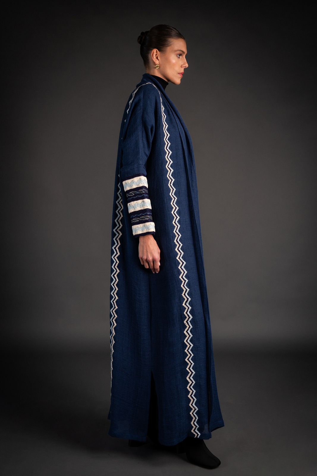 PEC 340052 ABAYA - PEARL COLLECTION - MIRA Y MANO