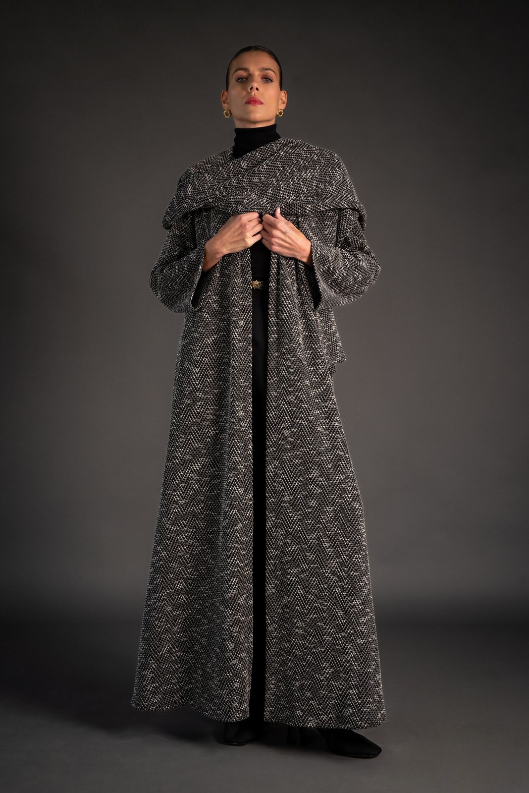 PEC 340058 ABAYA - PEARL COLLECTION - MIRA Y MANO