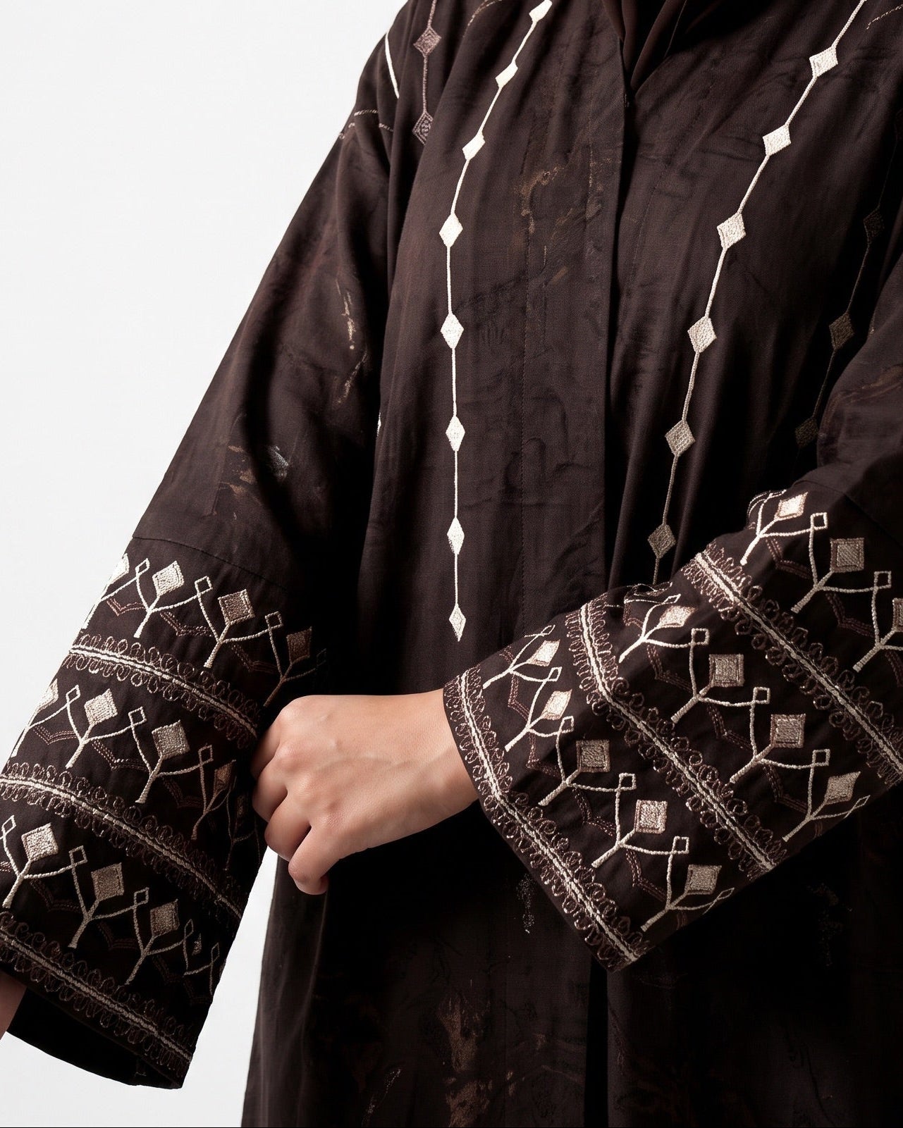 PEC 340096-BR - Brown Washed Silk Abaya - PEARL COLLECTION - MIRA Y MANO
