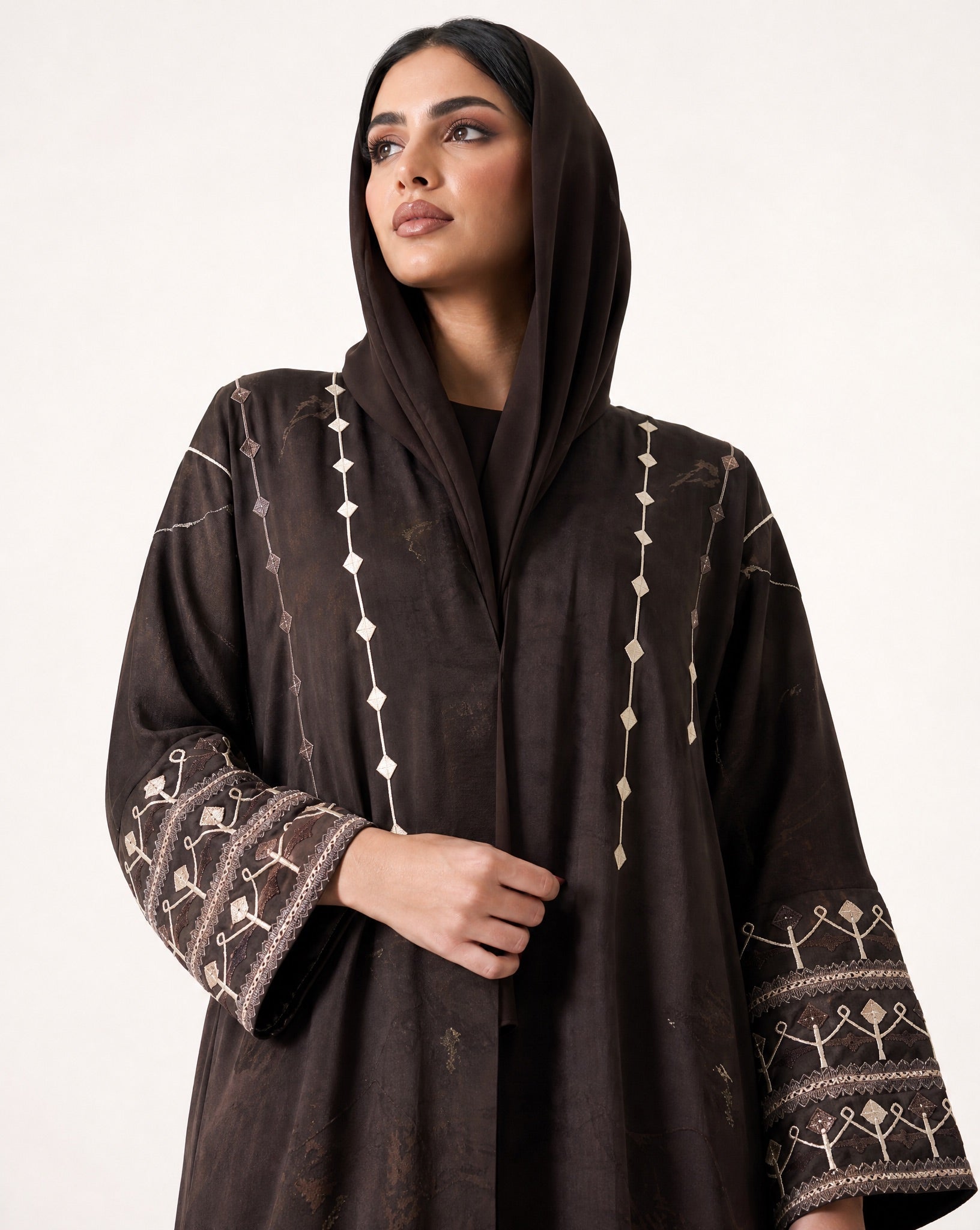 PEC 340096-BR - Brown Washed Silk Abaya - PEARL COLLECTION - MIRA Y MANO